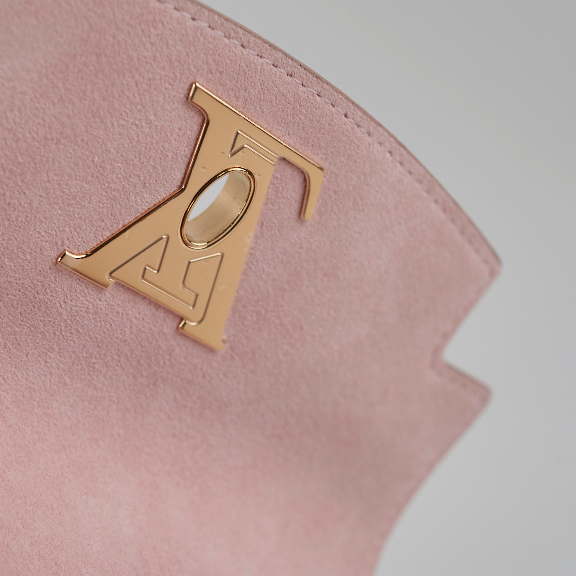 Louis Vuitton Lockme Ever Mini Greige
