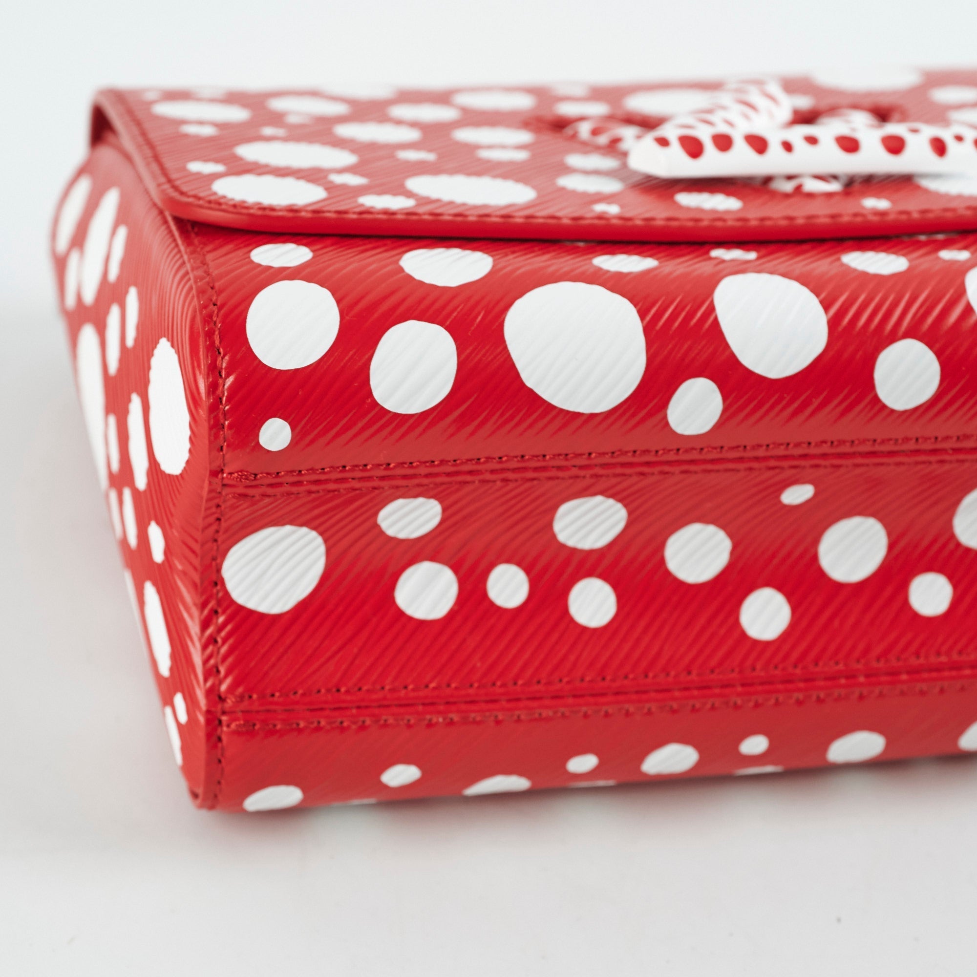 Louis Vuitton YKID Twist MM Red