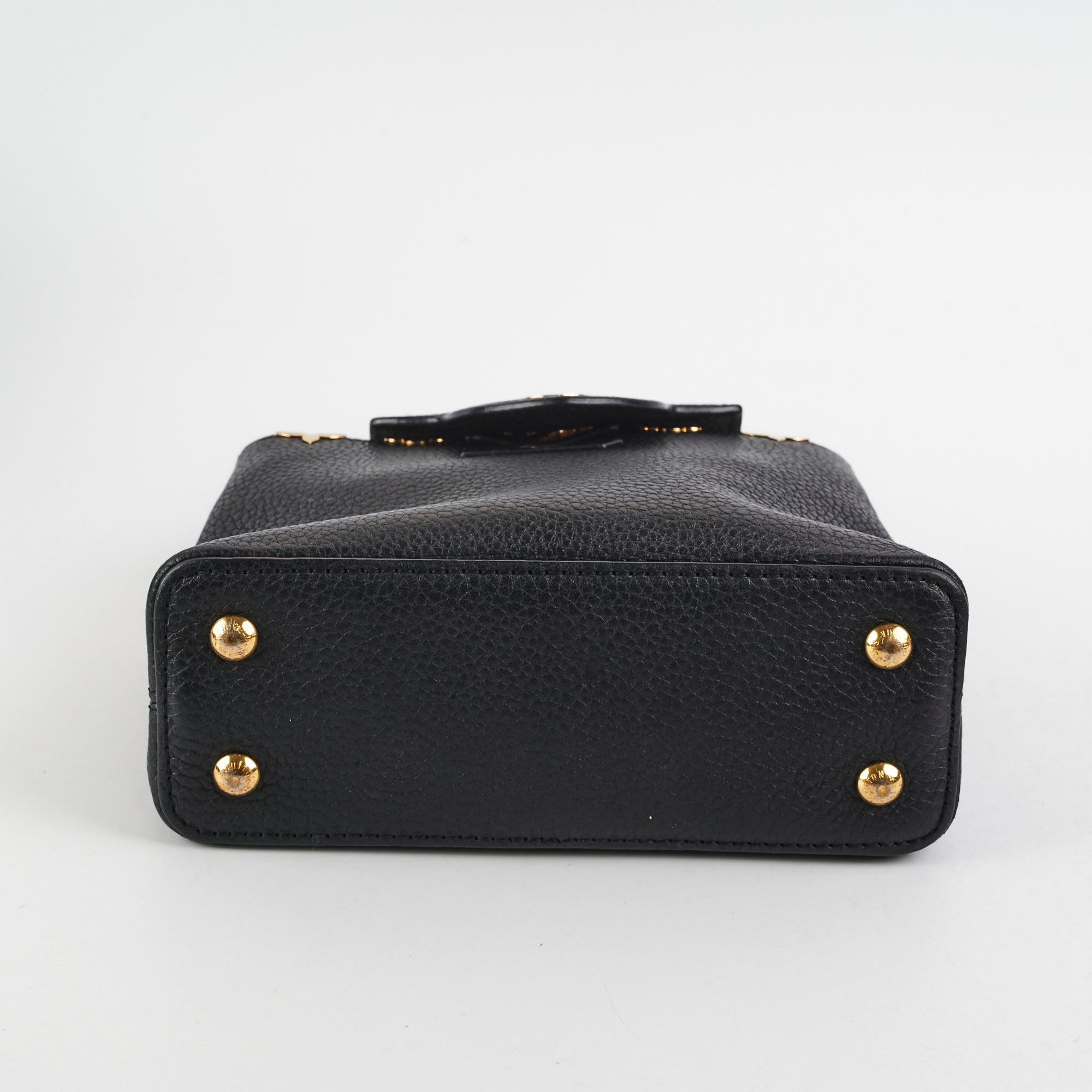 Louis Vuitton Mini Capucines Black