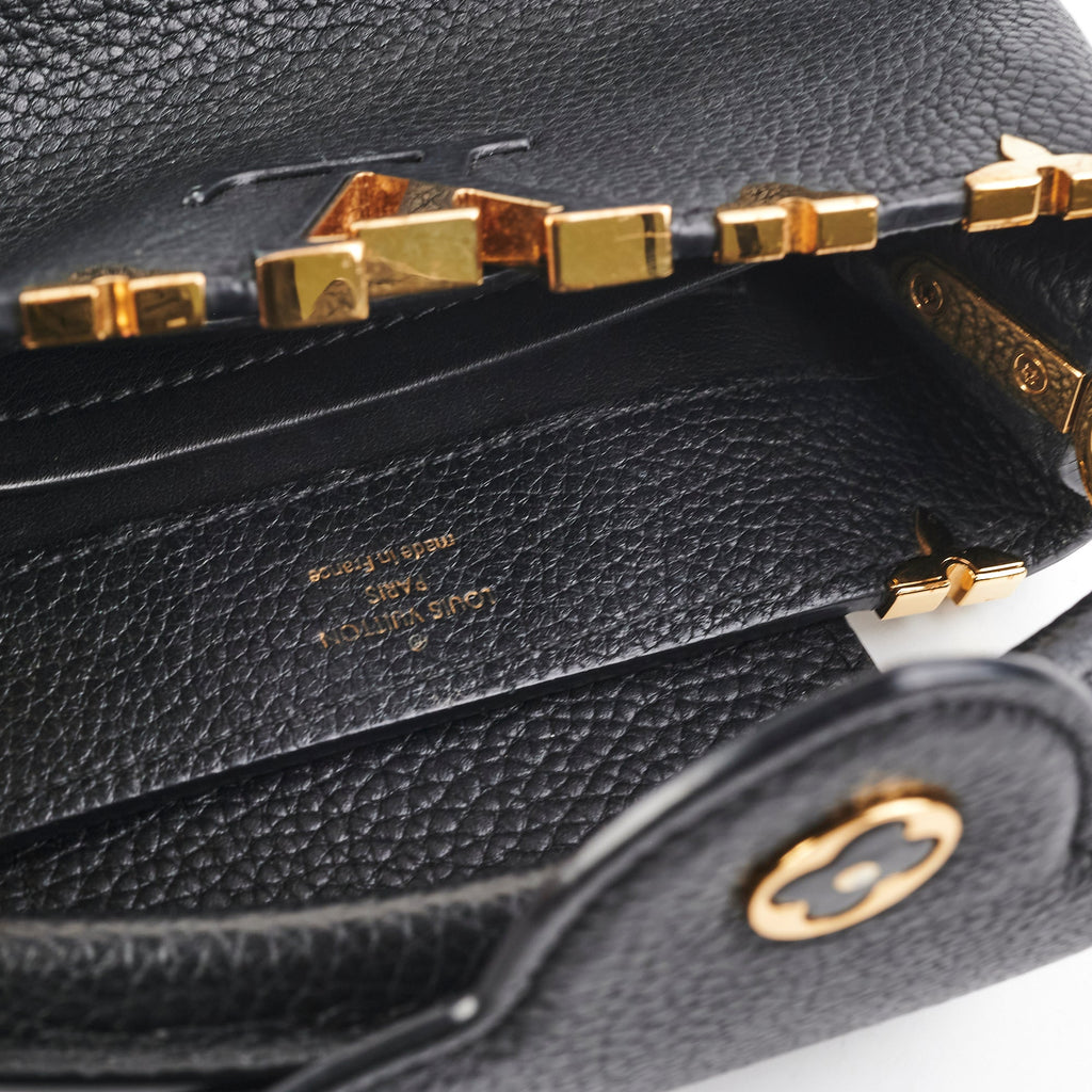 Louis Vuitton Mini Capucines Black