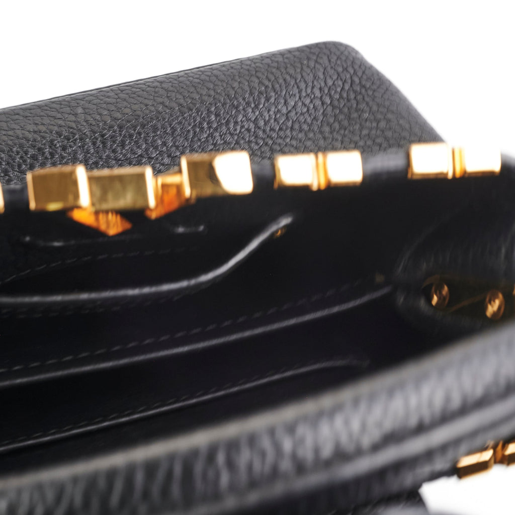 Louis Vuitton Mini Capucines Black