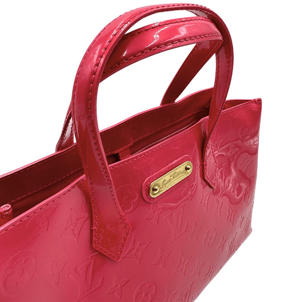 LV Wilshire vernis fucsia