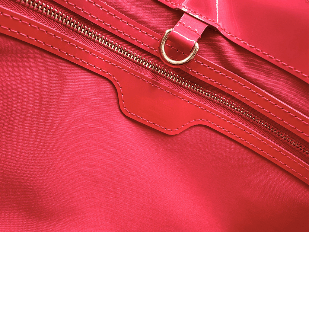 LV Wilshire vernis fucsia