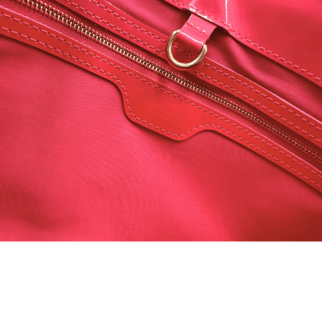 LV Wilshire vernis fucsia