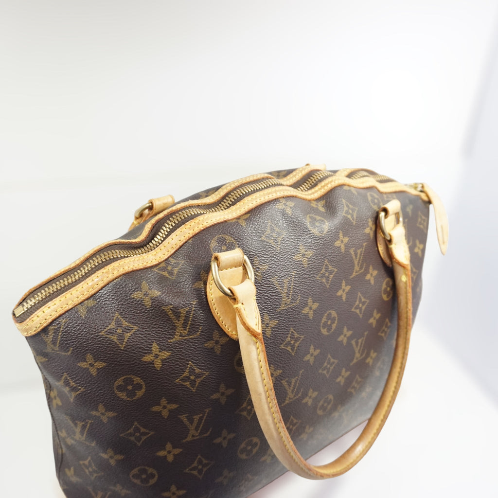 Louis Vuitton Lock It