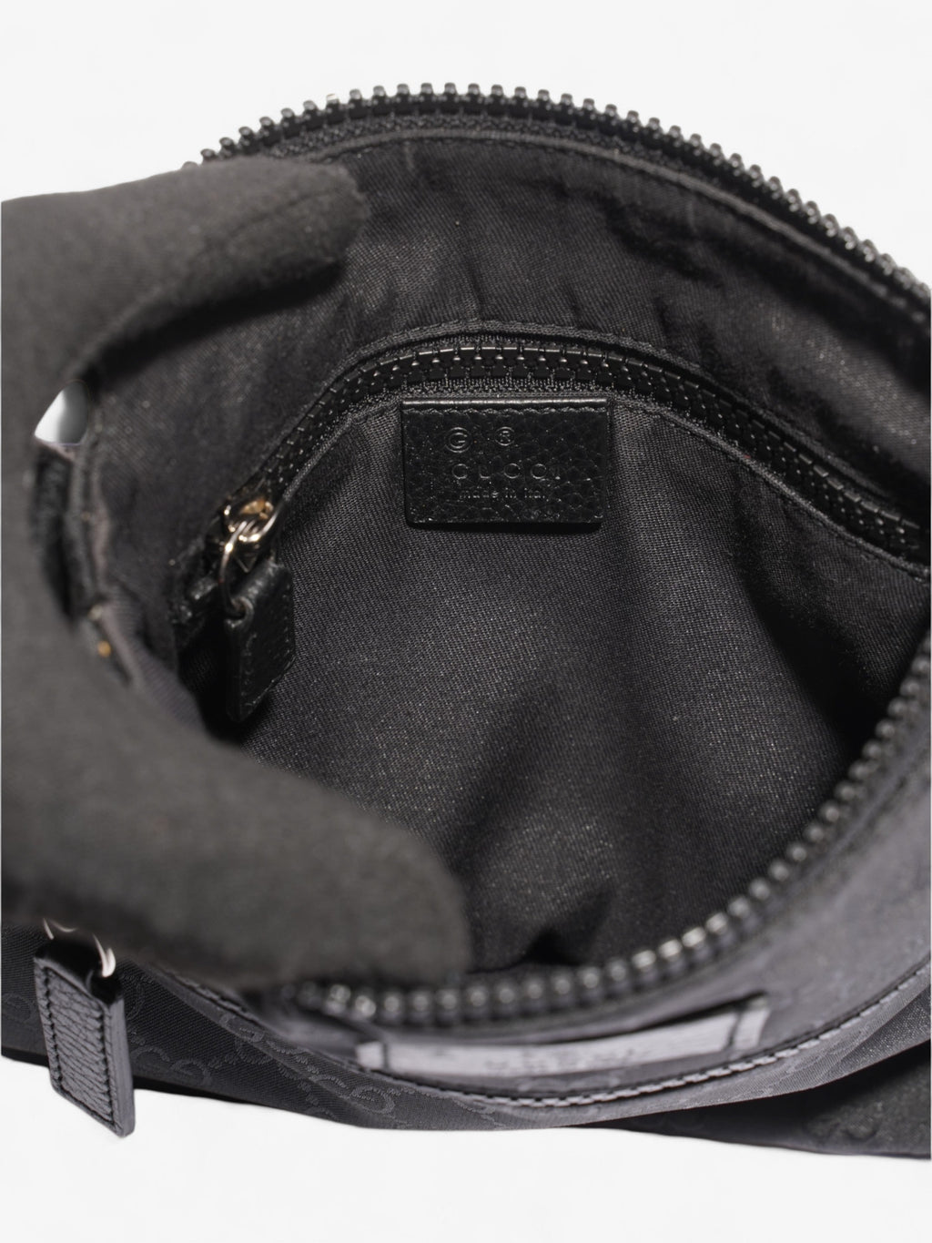 Gucci GG Messenger Black GG Supreme Canvas