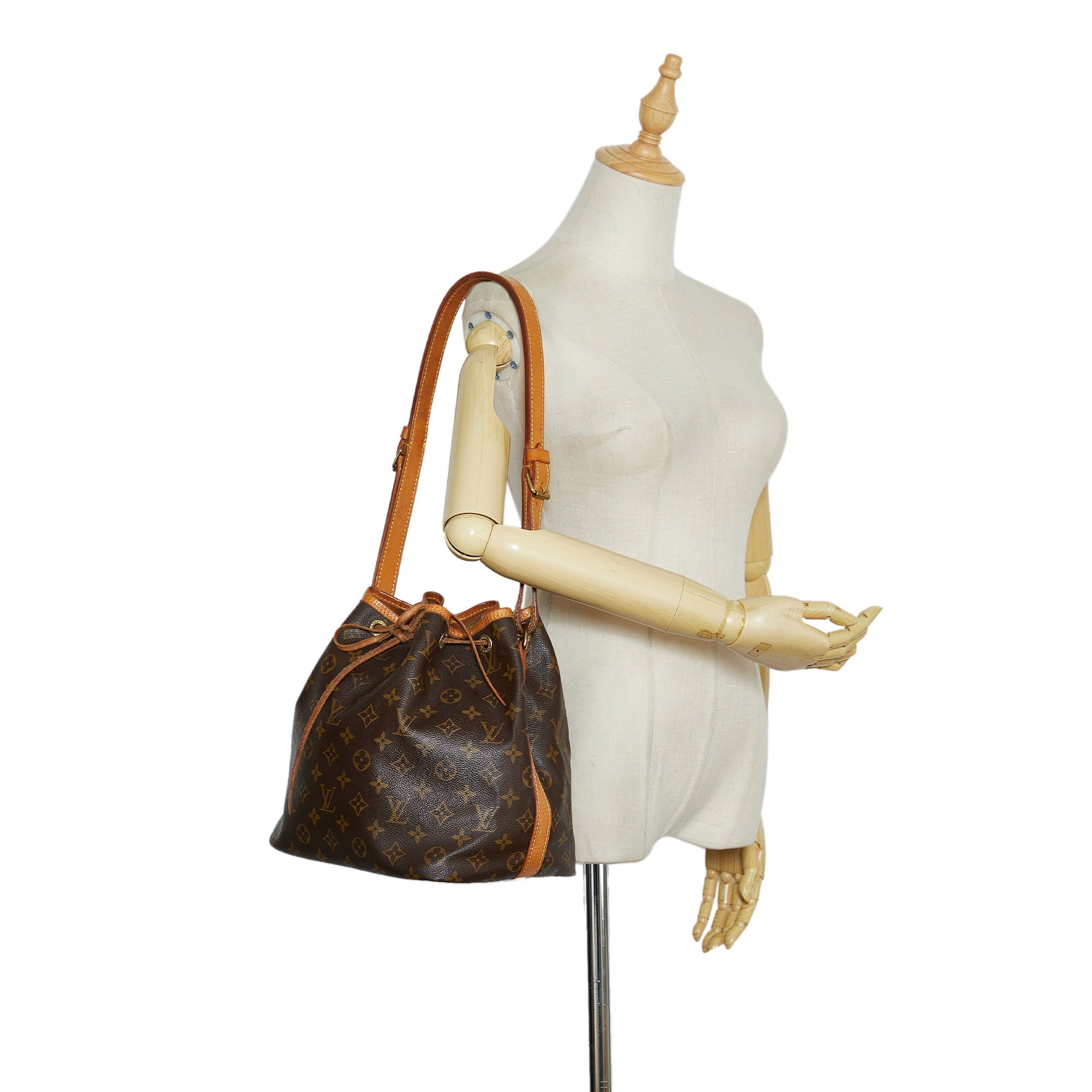 Louis Vuitton Petit NoÃƒÆ’Ã‚Â© Monogram Canvas