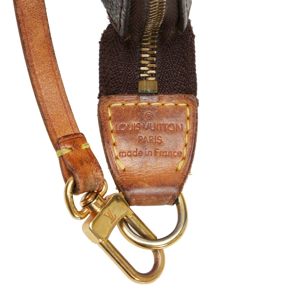 Louis Vuitton Pochette Accessoires Monogram Canvas