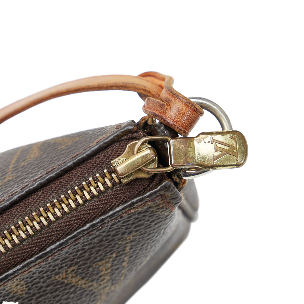 Louis Vuitton Pochette Accessoires Monogram Canvas