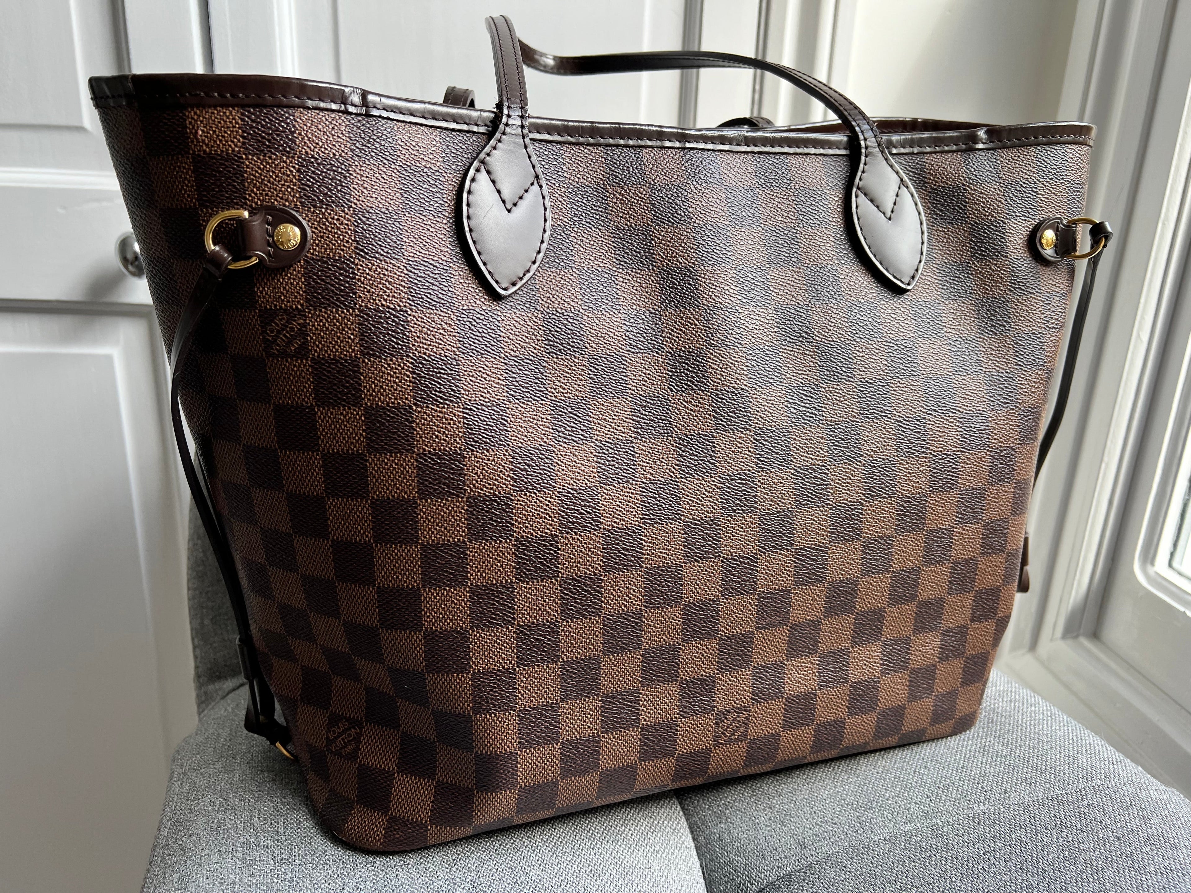 Louis Vuitton Neverfull MM Damier Ebene Cherry Interior (RRP £1,410)