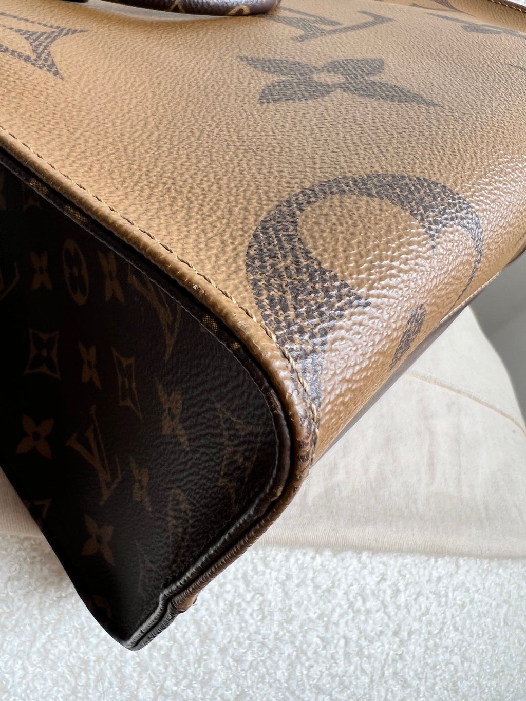 Louis Vuitton On the Go MM Monogram (RRP £2,250)