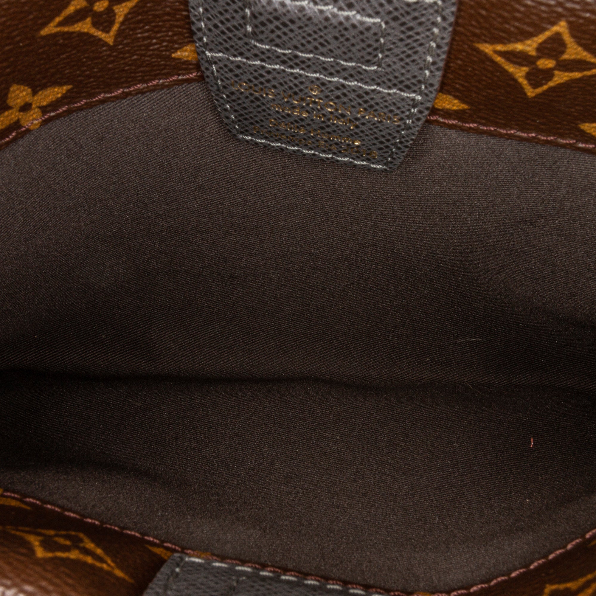 Louis Vuitton Outdoor Pouch Monogram Pacific Canvas