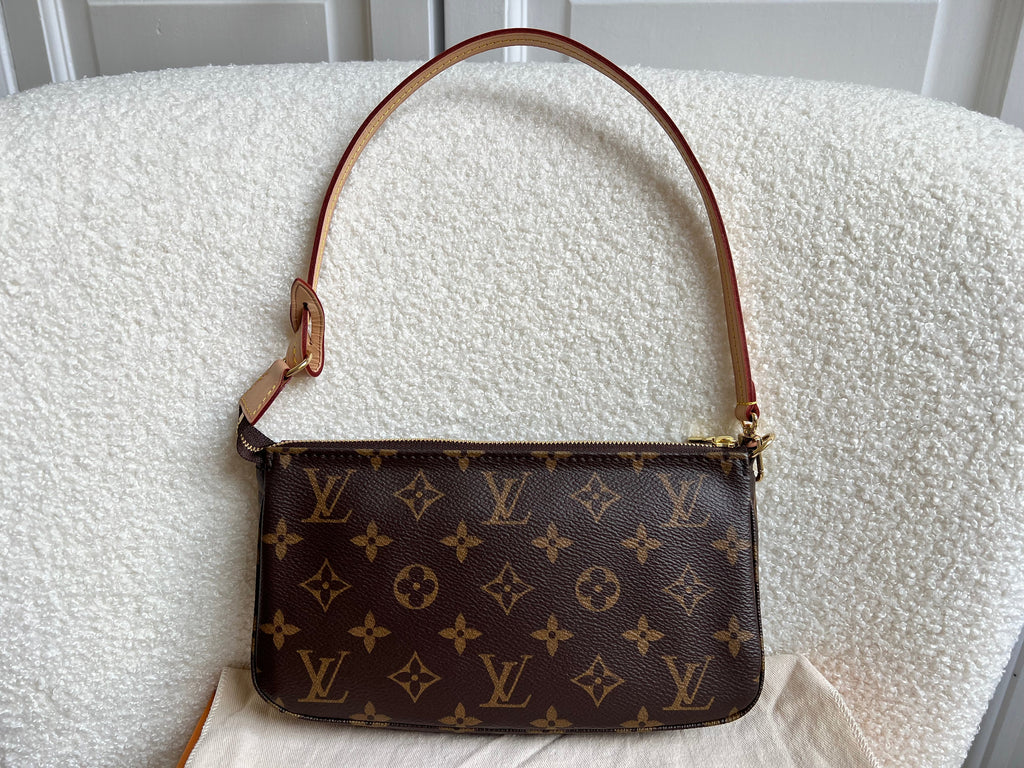 Louis Vuitton Pochette Accessoires Monogram (RRP £970)