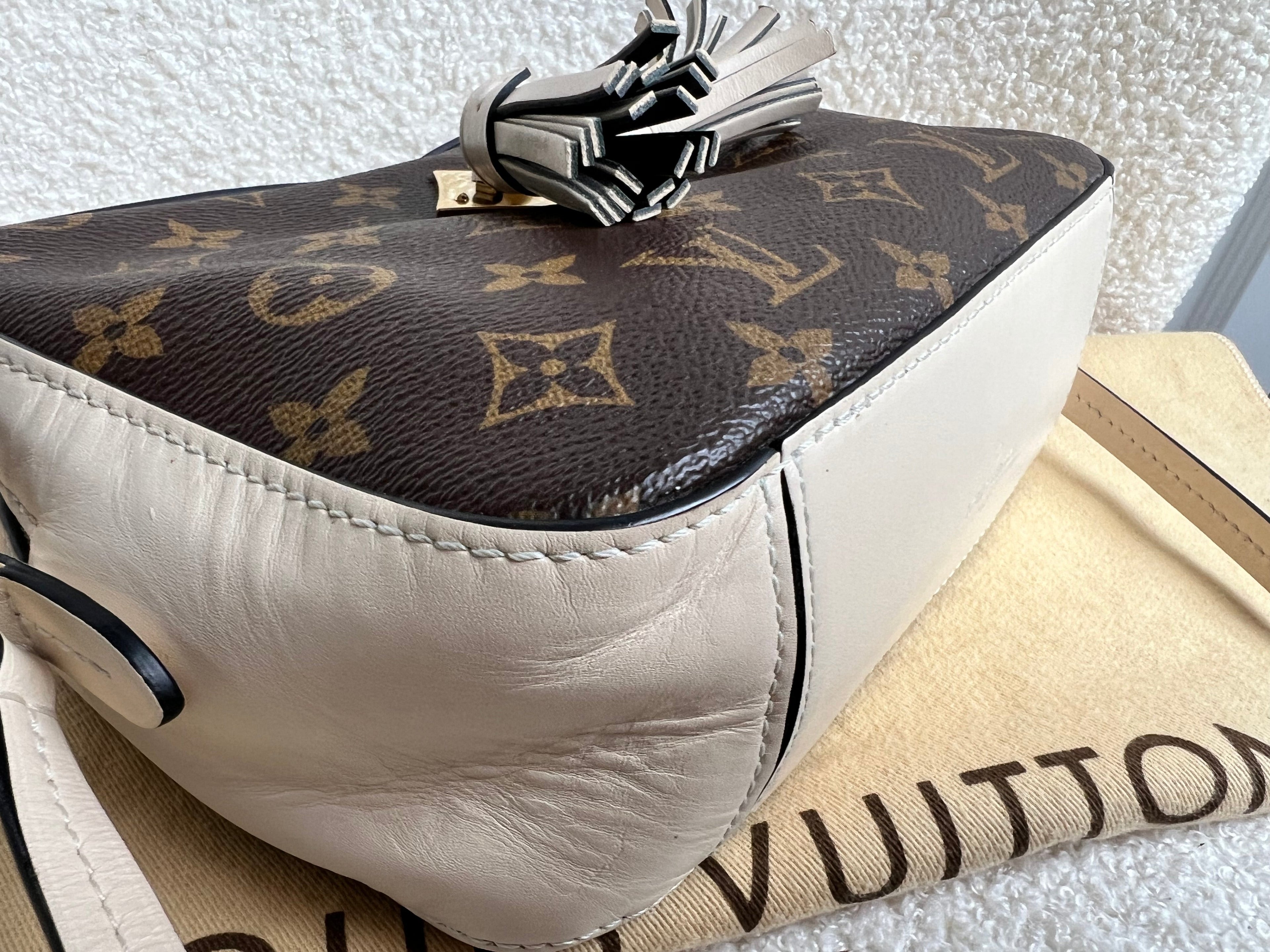 Louis Vuitton Saintonge Monogram Cream