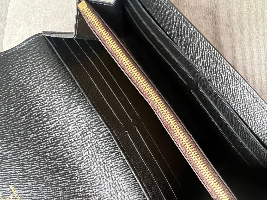 Louis Vuitton Sarah Wallet in reverse Monogram and Brown (RRP £550)