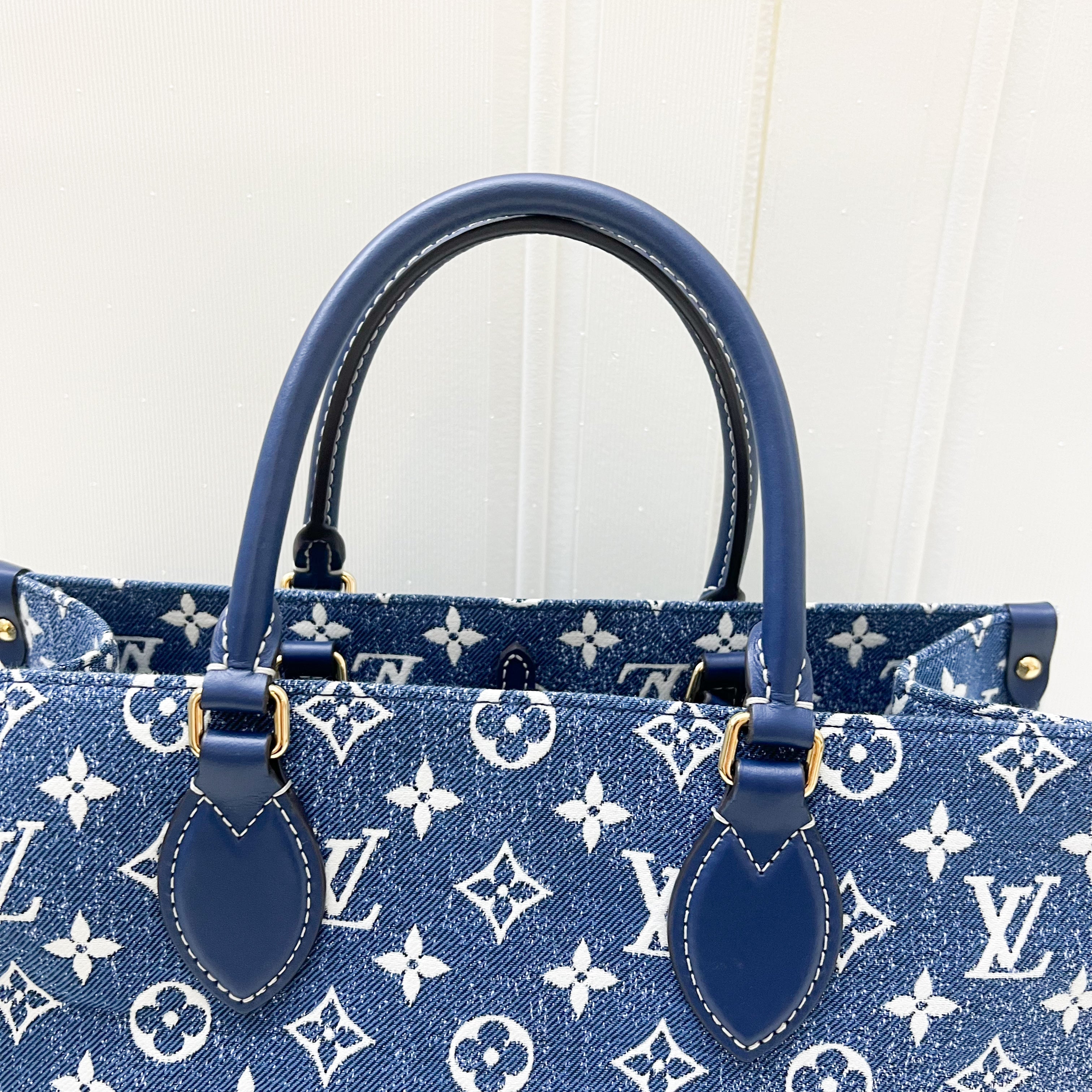 LV Onthego MM in Ombre Blue Denim and GHW