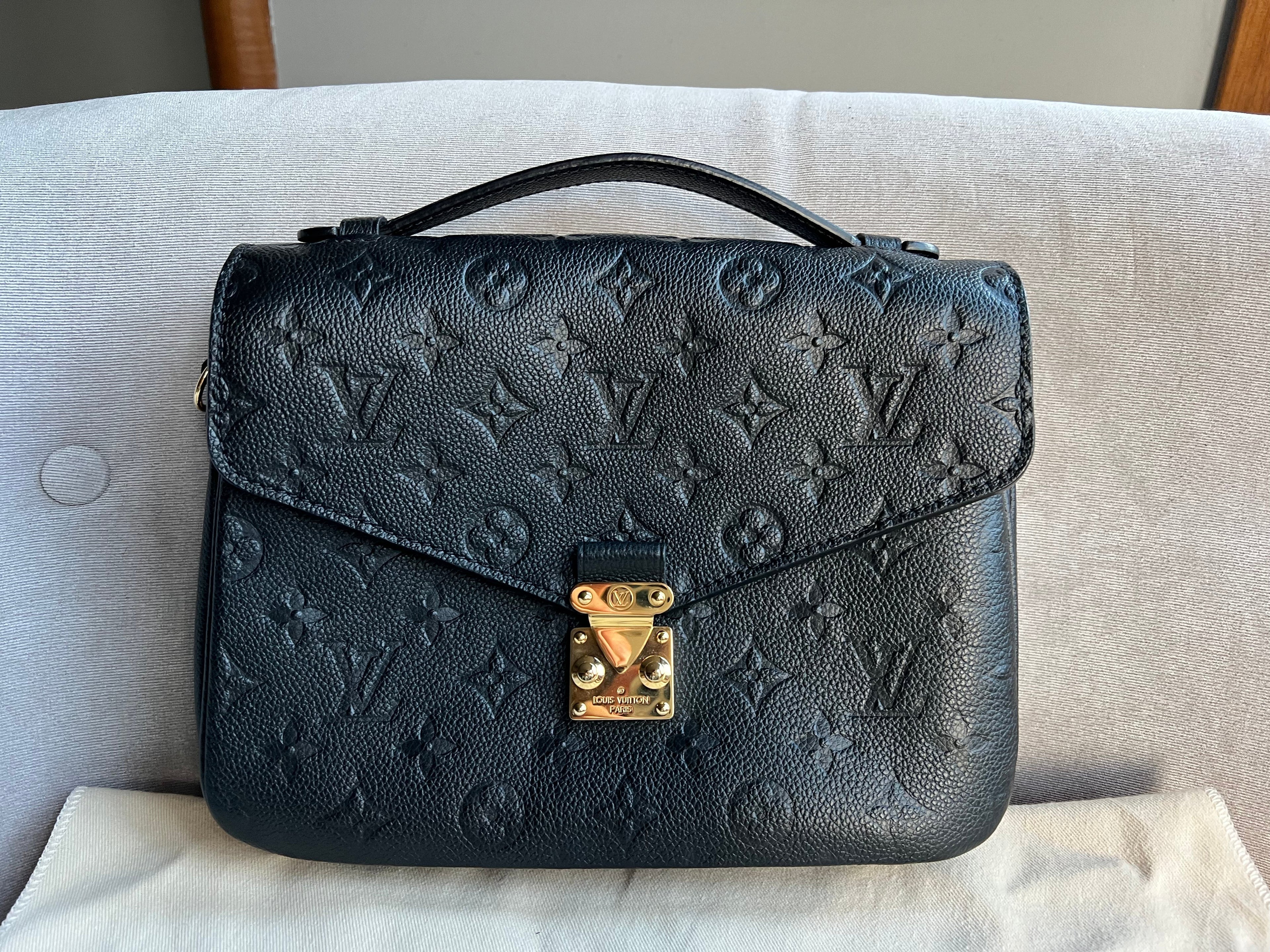 Louis Vuitton Pochette Metis Black Empreinte (RRP £2,110)