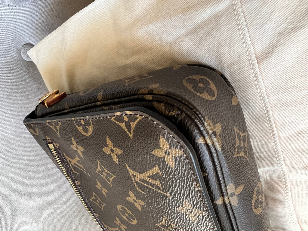 Louis Vuitton Pochette Metis Monogram (RRP £1,970)