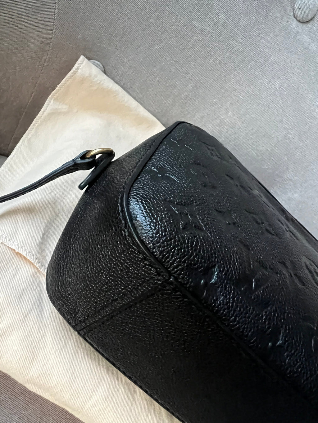 Louis Vuitton Saintonge Black Empreinte (RRP £1520)