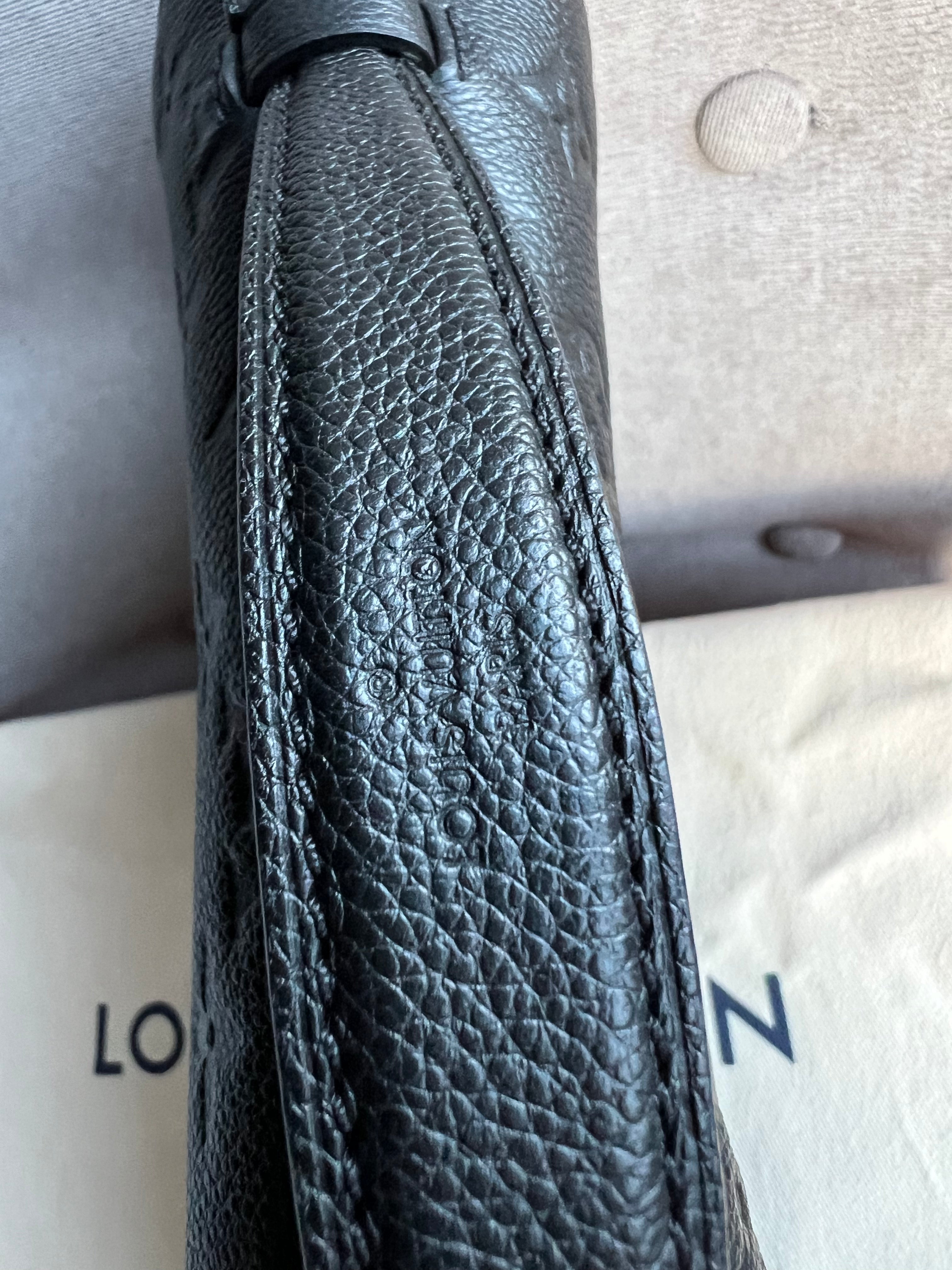 Louis Vuitton Pochette Metis Black Empreinte (RRP £2,110)