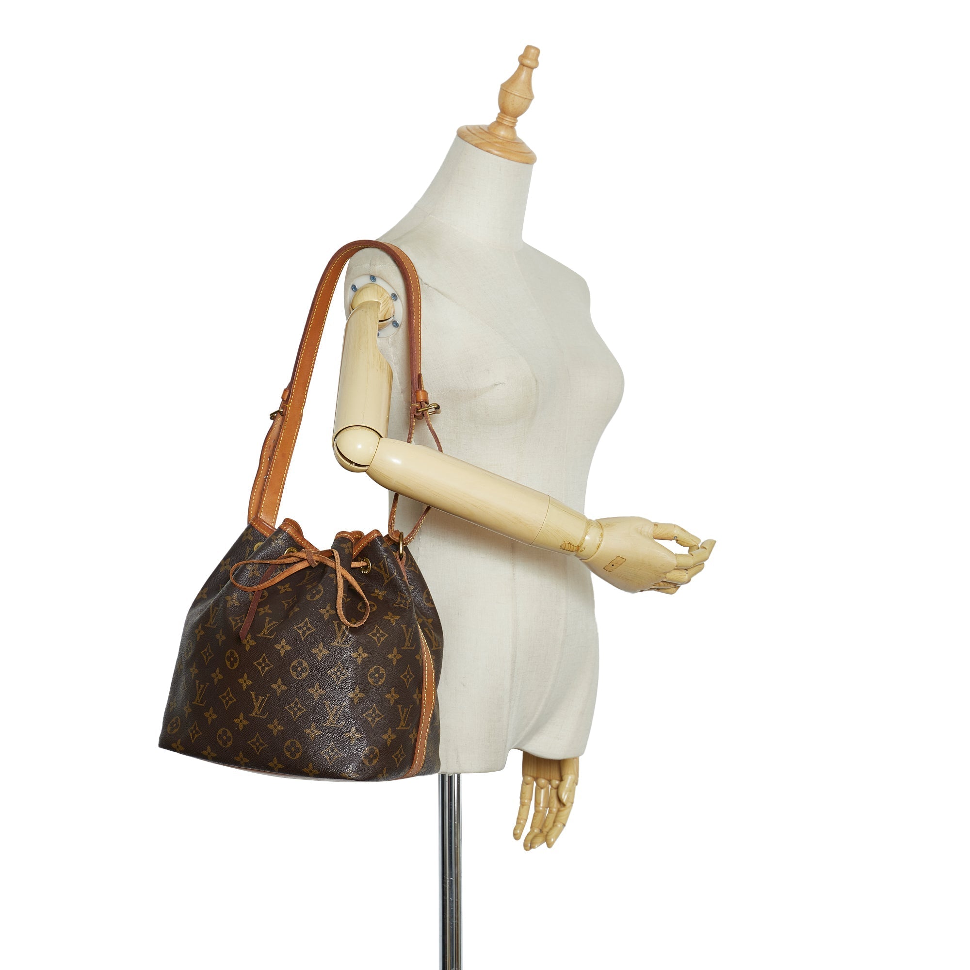 Louis Vuitton Petit NoÃƒÆ’Ã‚Â© Monogram Canvas