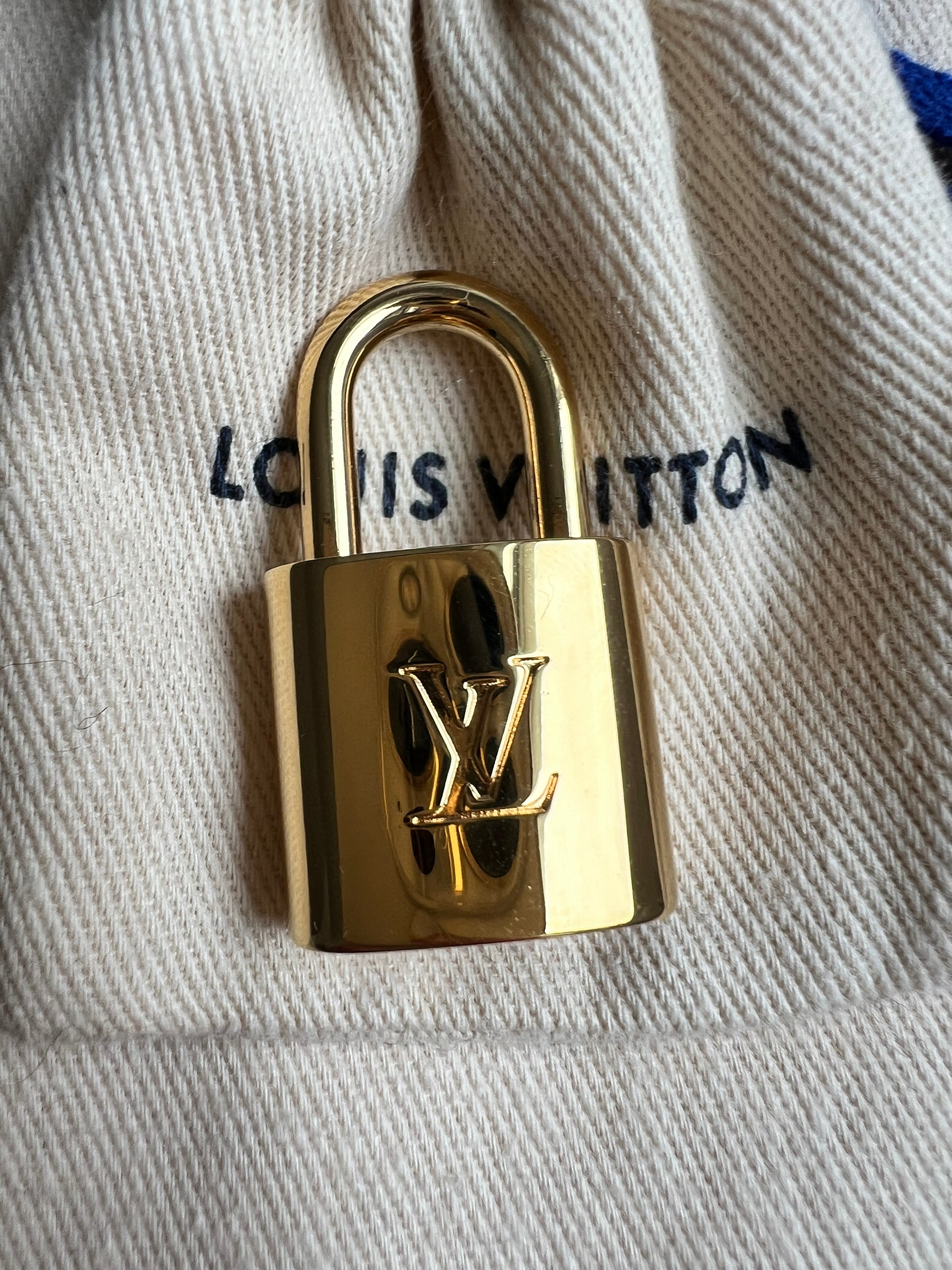 Louis Vuitton Montaigne GM in Monogram Canvas (RRP £2420)