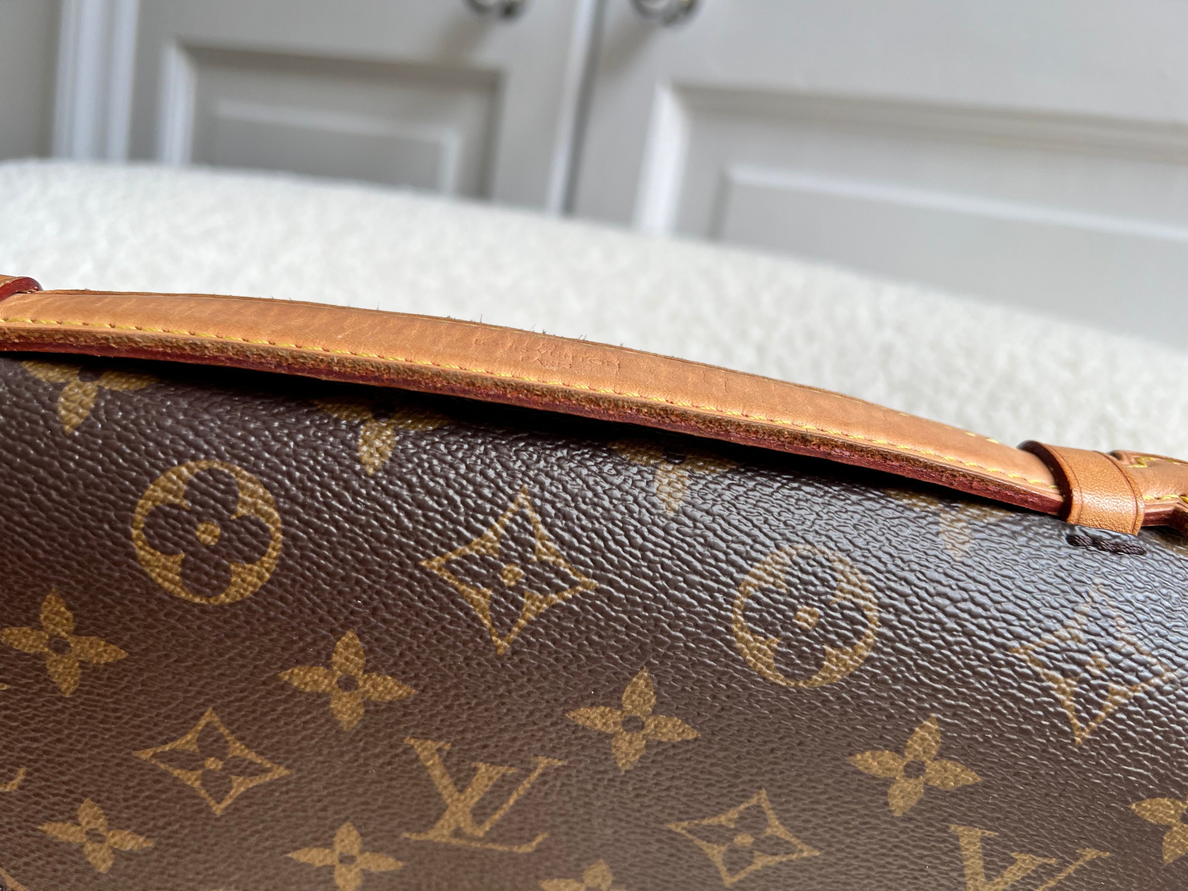 Louis Vuitton Pochette Metis Monogram (RRP £1,970)