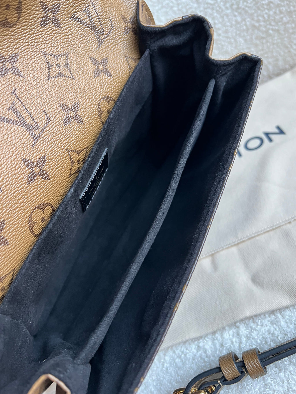 Louis Vuitton Pochette Metis Reverse Monogram (RRP £2,000)