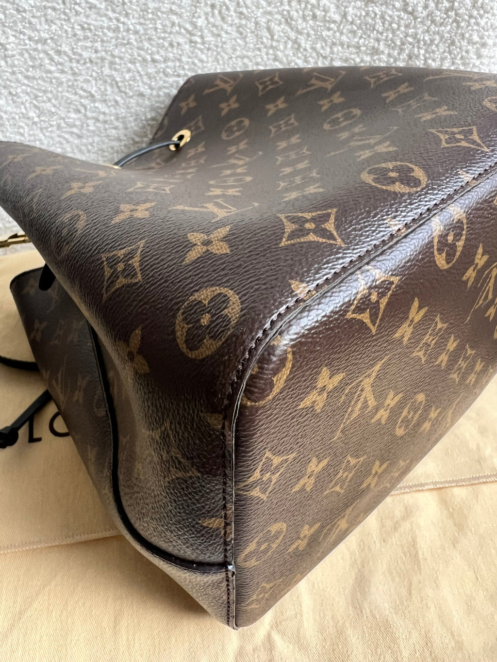 Louis Vuitton Neo Noe Monogram and Black (RRP £1,560)