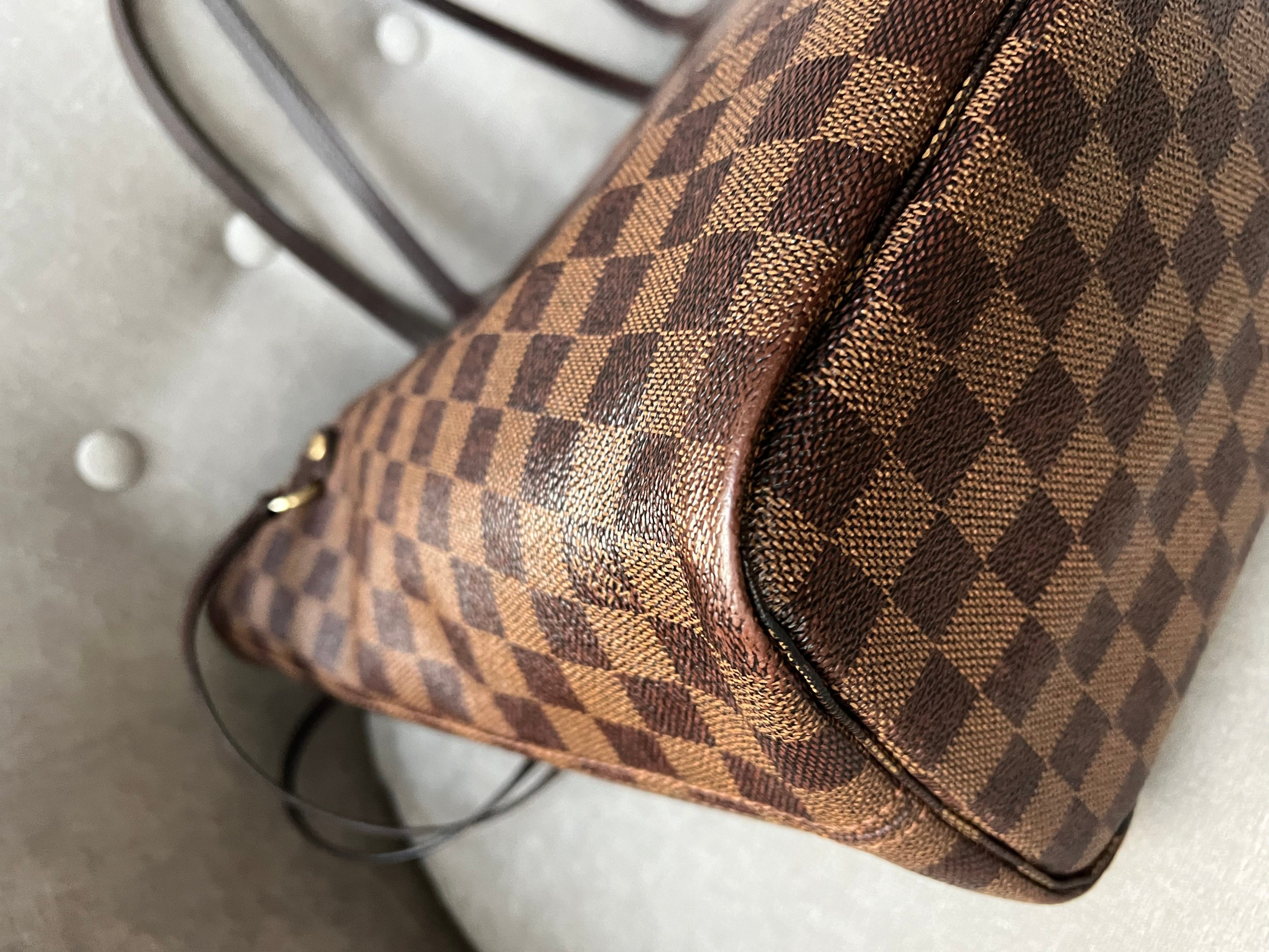 Louis Vuitton Neverfull MM Damier Ebene Cherry Interior (RRP £1,410)