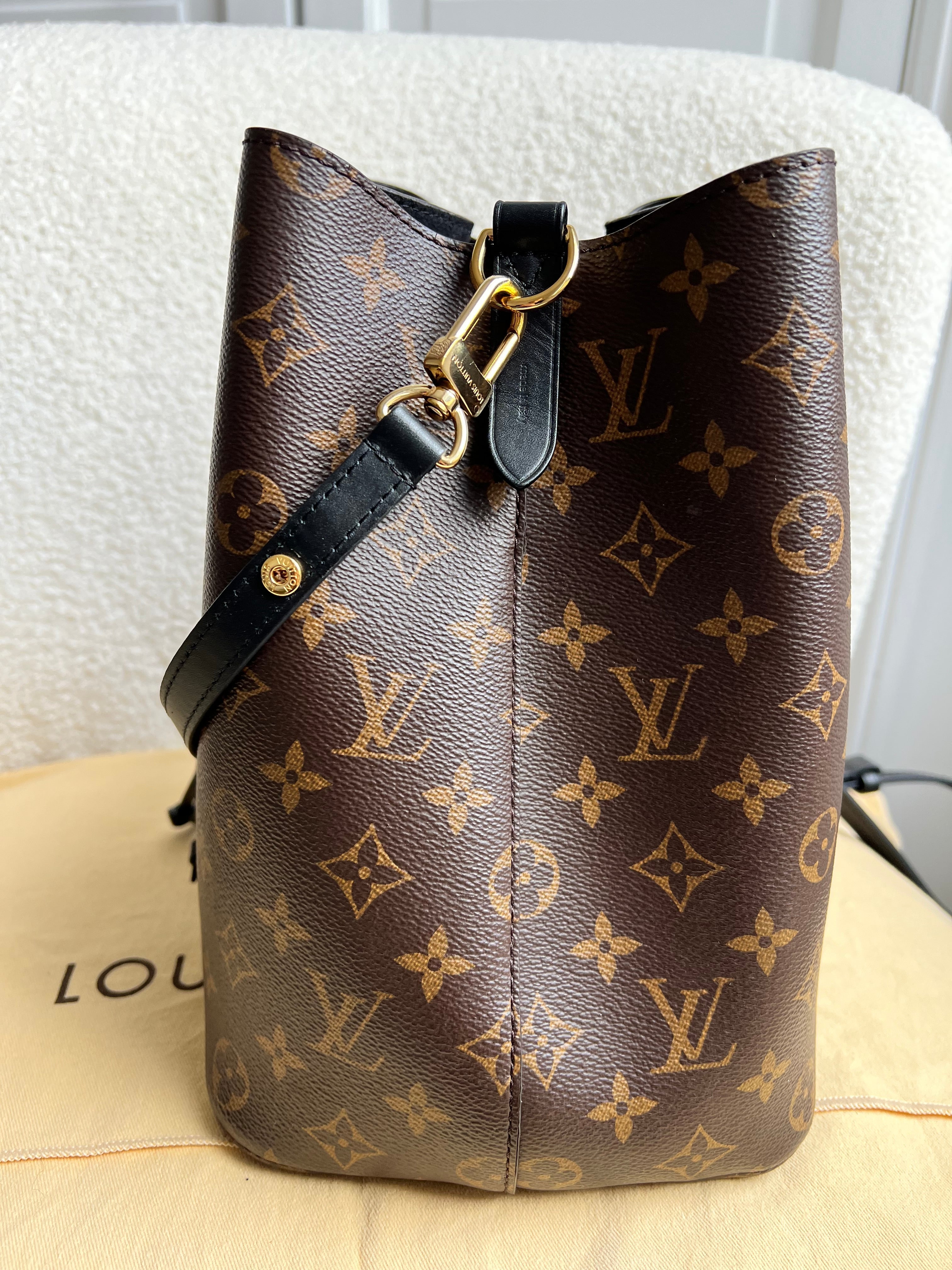 Louis Vuitton Neo Noe Monogram and Black (RRP £1,560)