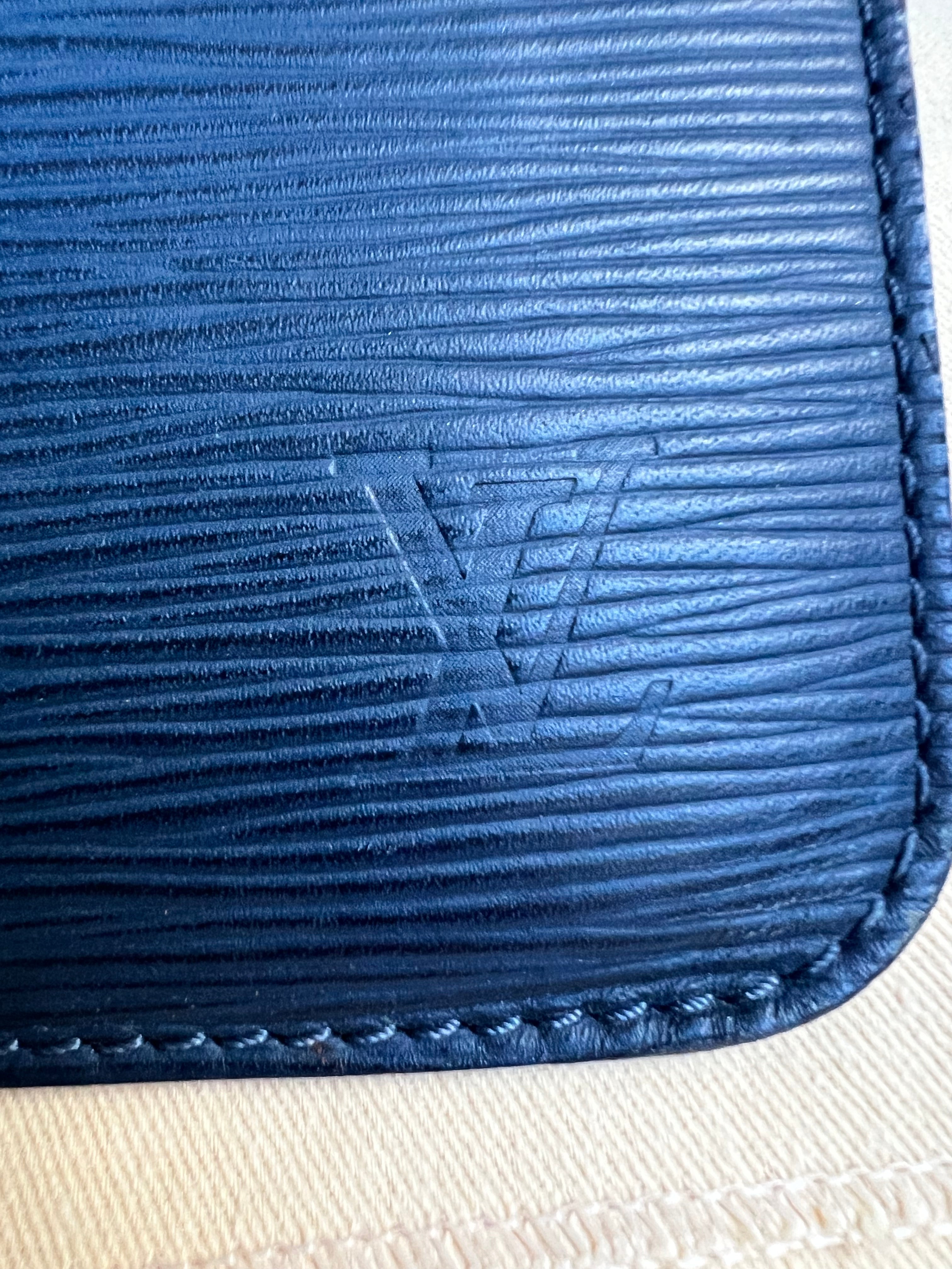 Louis Vuitton Neverfull MM Indigo Epi Leather (RRP £1,740)