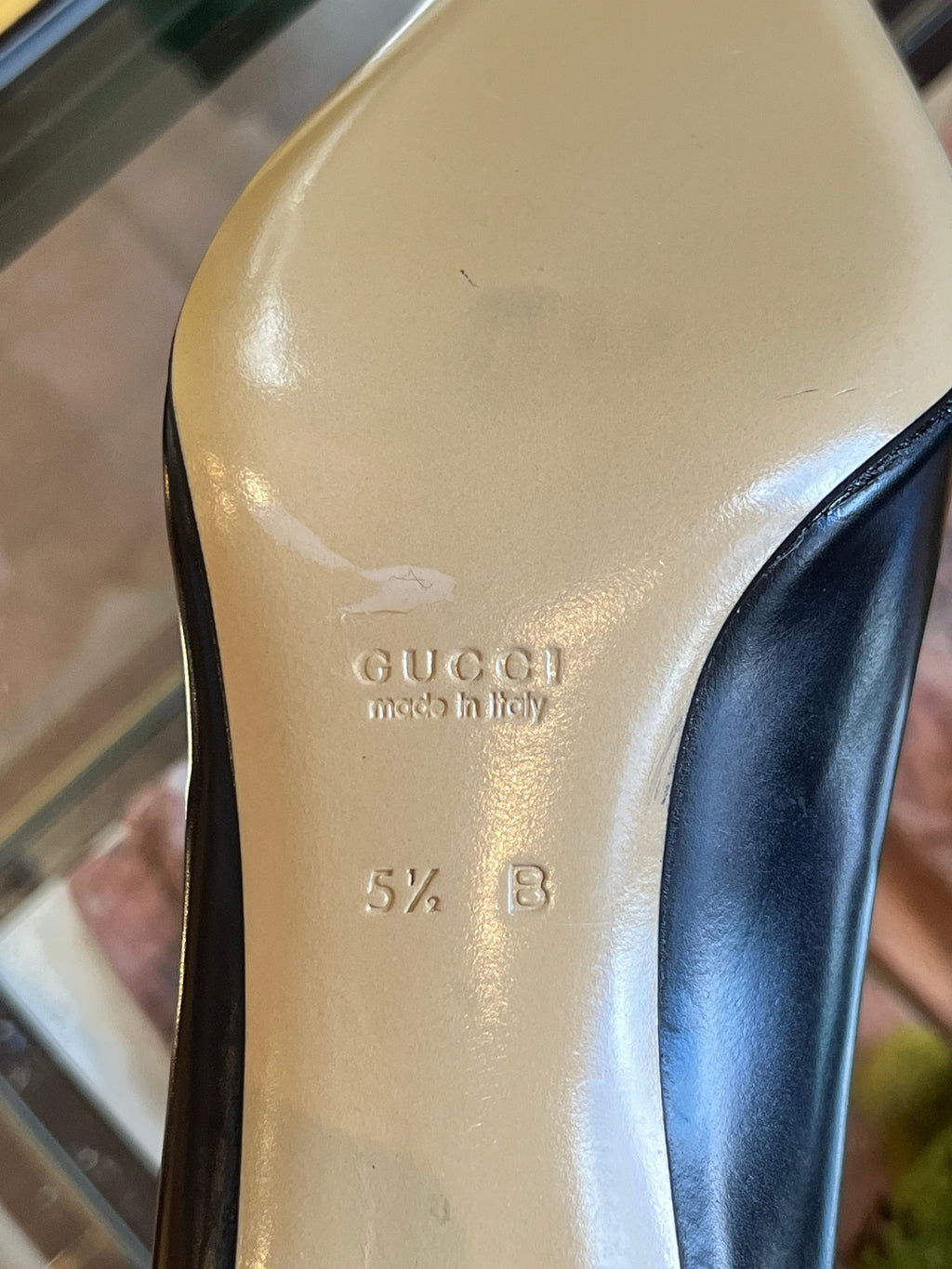 GUCCI Black Leather Pumps Sz 5.5