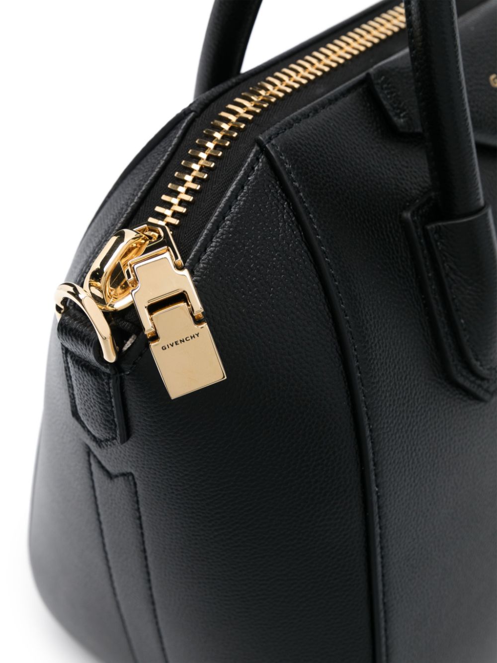 ANTIGONA SMALL LEATHER HANDBAG