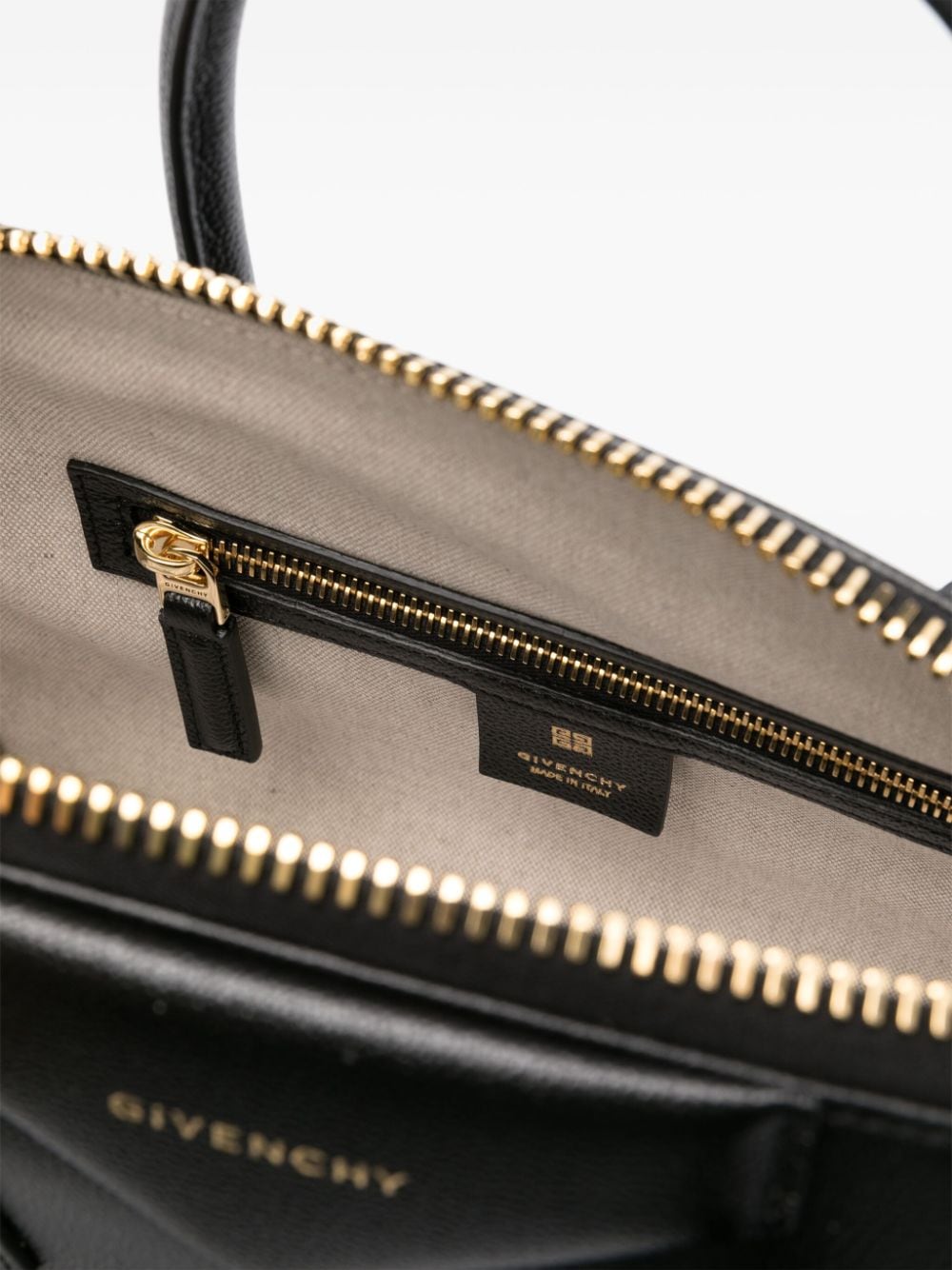 ANTIGONA SMALL LEATHER HANDBAG