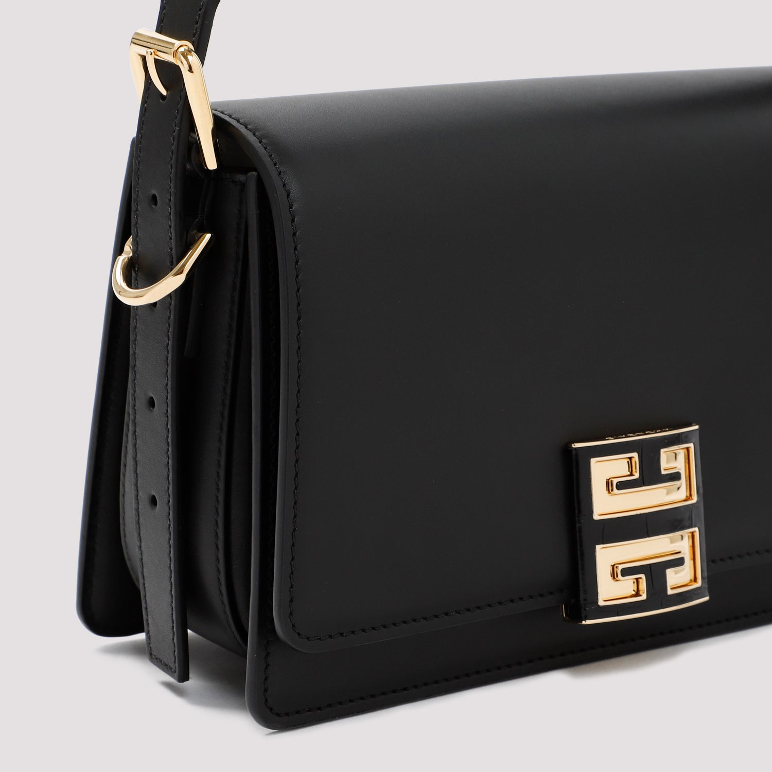 4G CROSSBODY LEATHER BAG