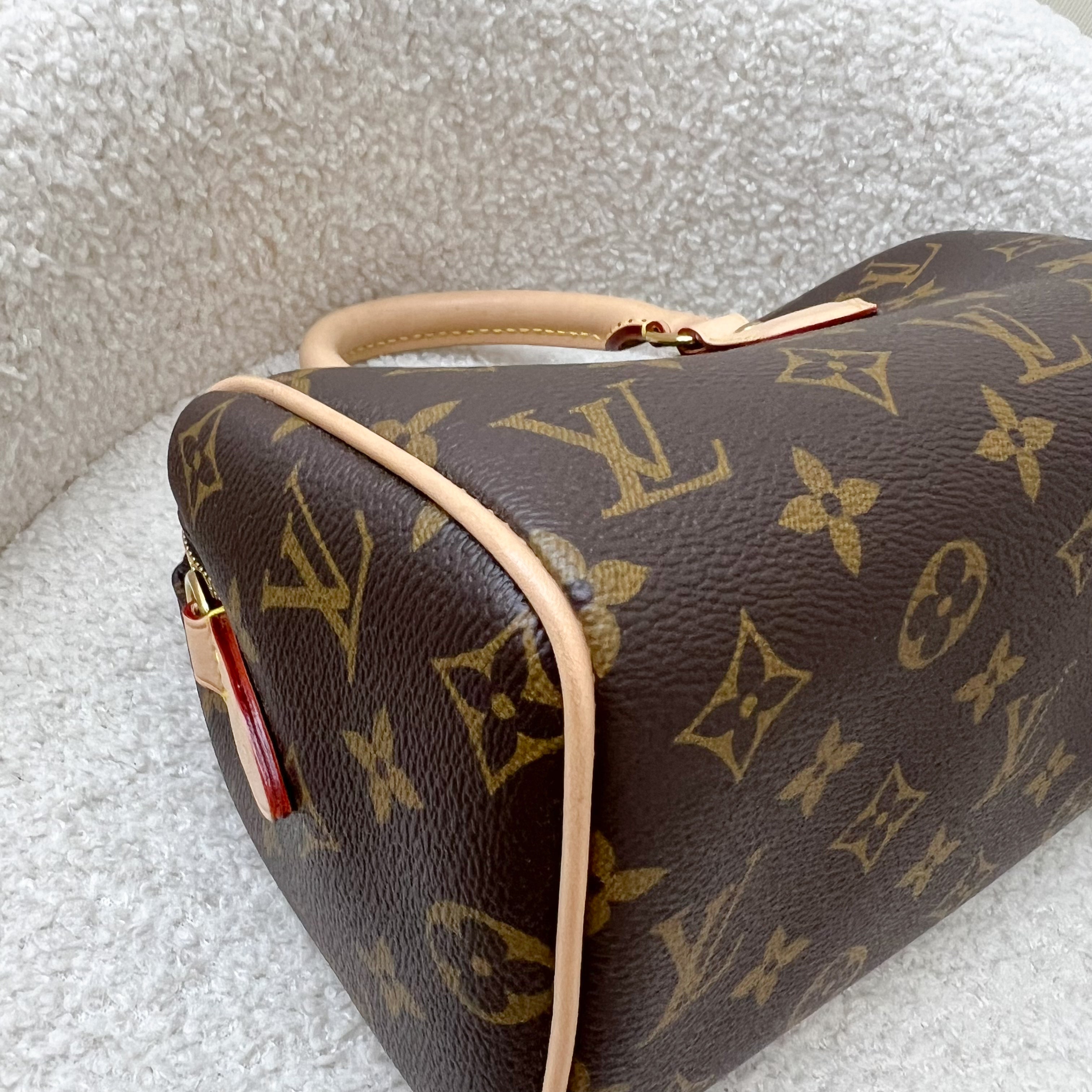 LV Speedy Bandouliere 20 in Monogram Canvas and Pink / Orange Patterned Strap