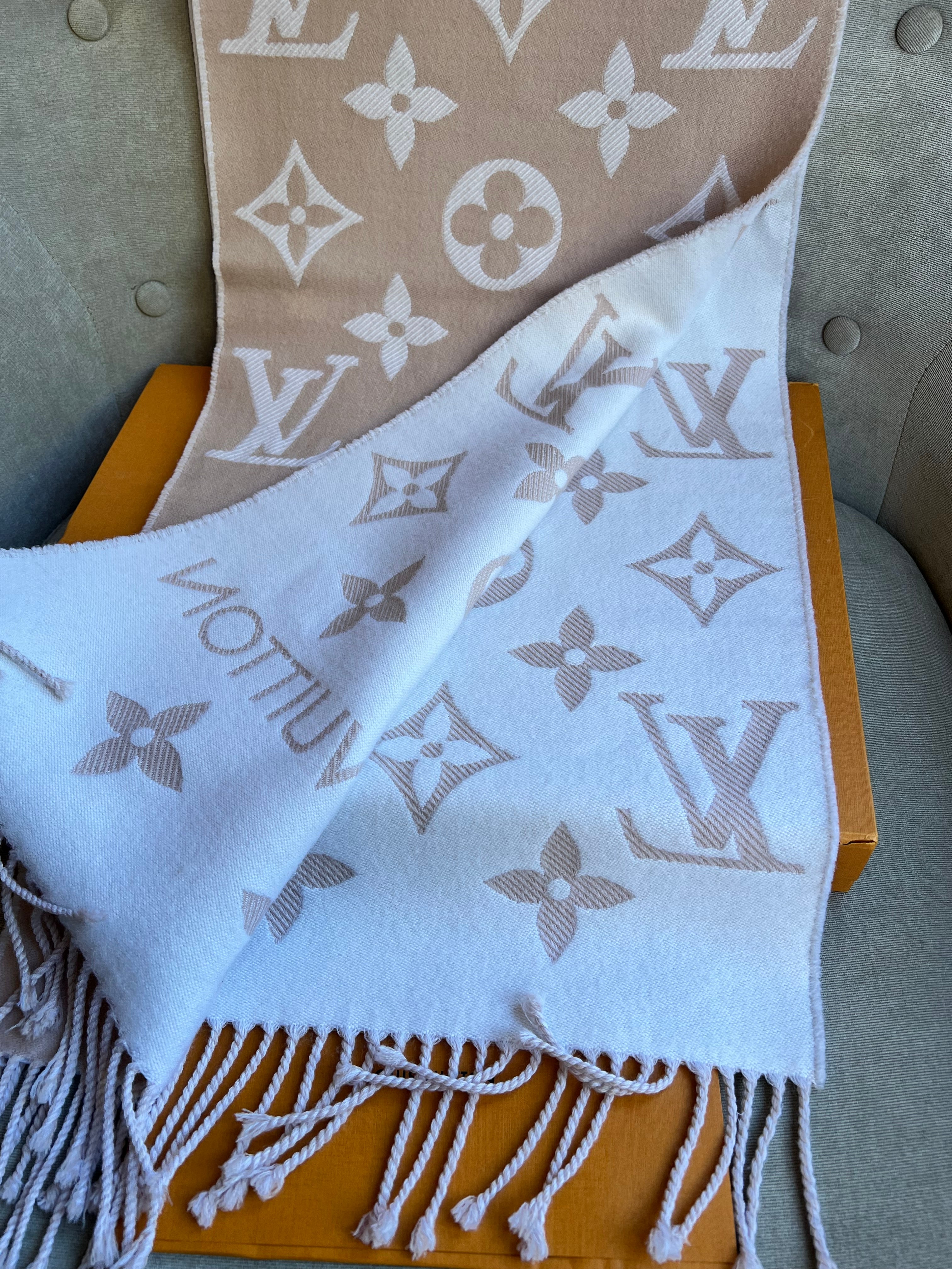 Louis Vuitton Rose Beige Essentials Scarf (RRP £475)