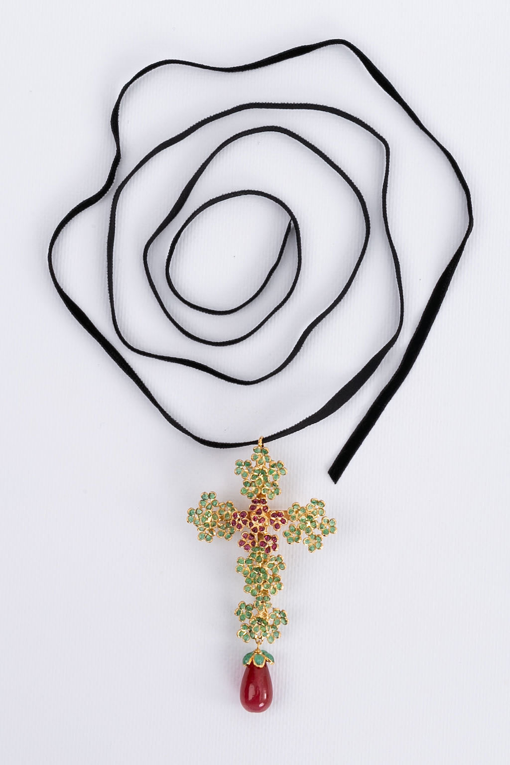 Collier croix Augustine