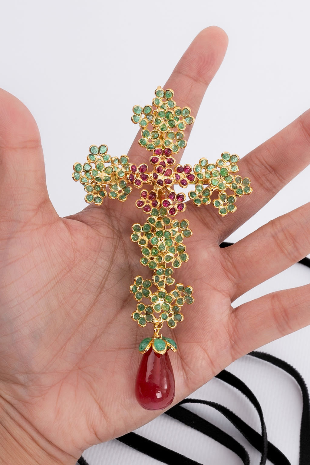 Collier croix Augustine