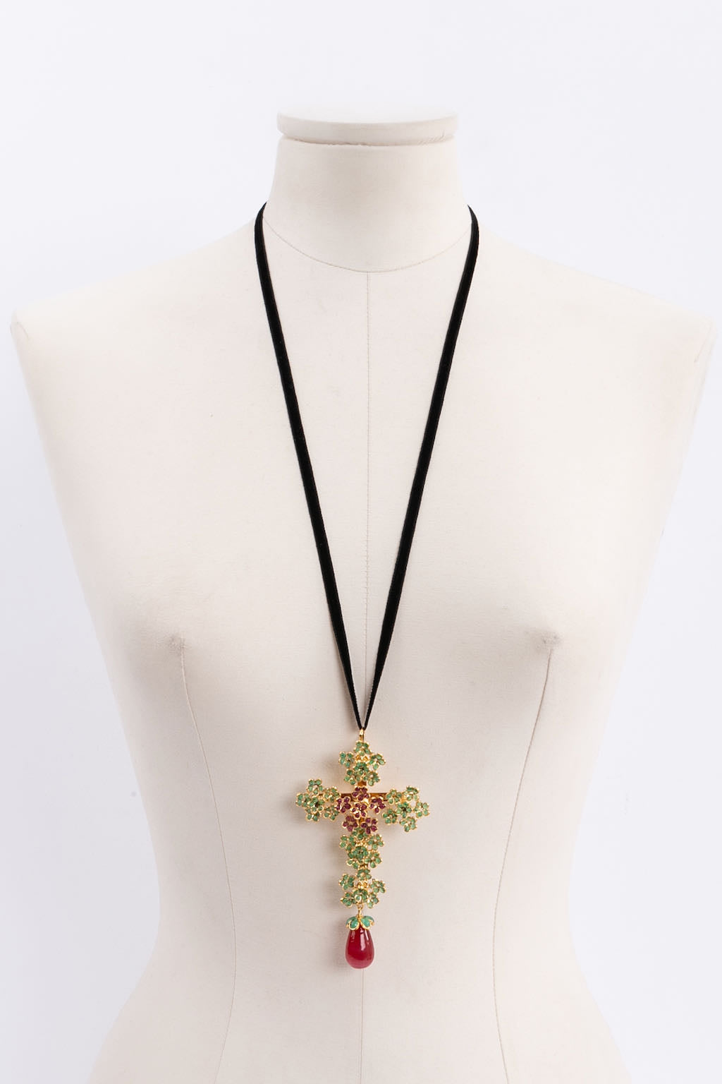 Collier croix Augustine