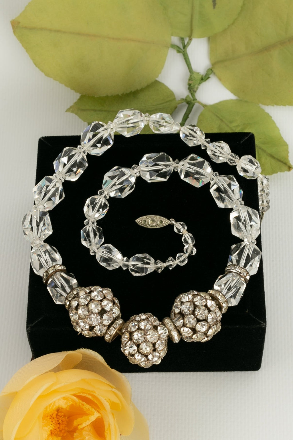 Collier de boules strassÃƒÆ’Ã‚Â©es ancien