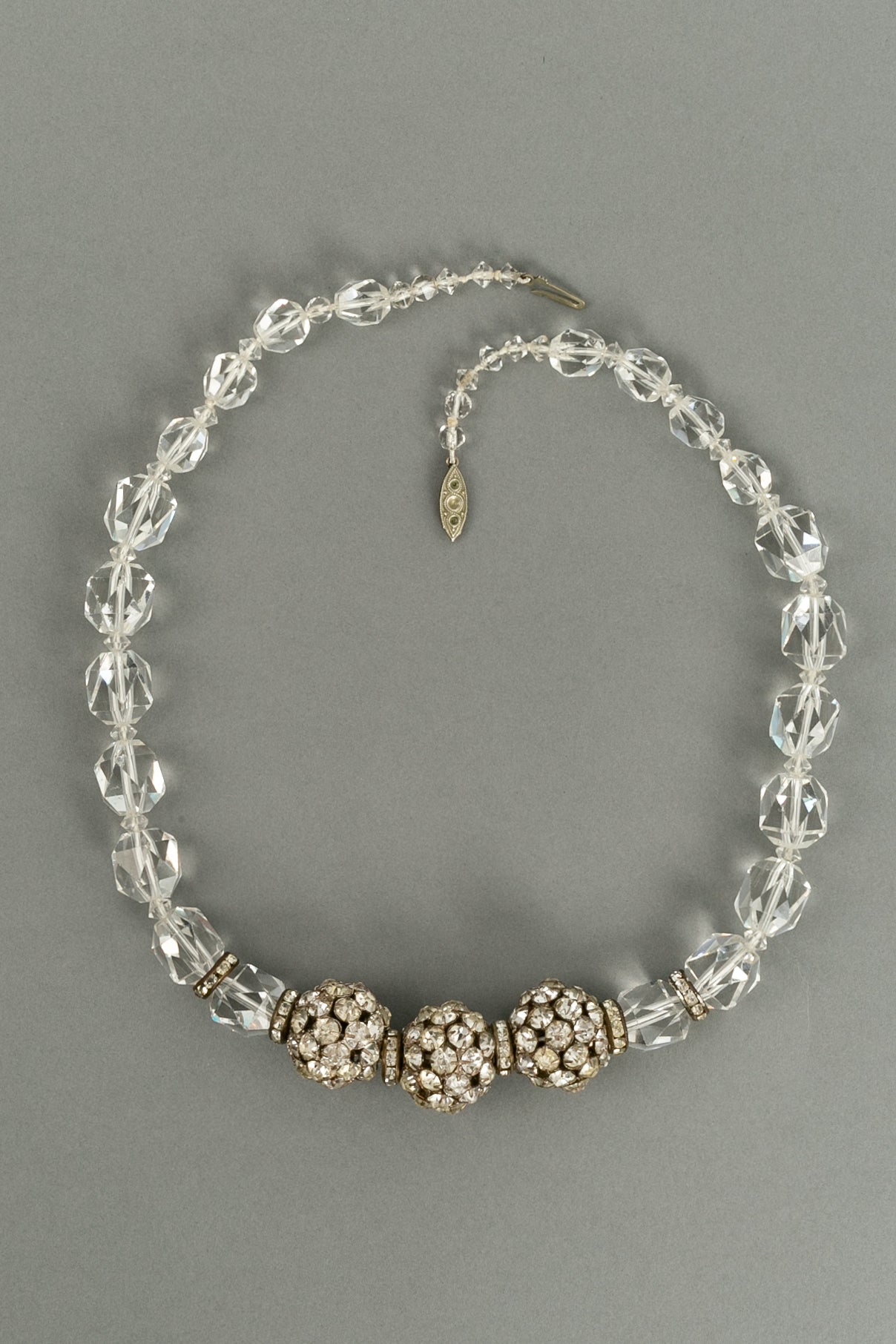 Collier de boules strassÃƒÆ’Ã‚Â©es ancien
