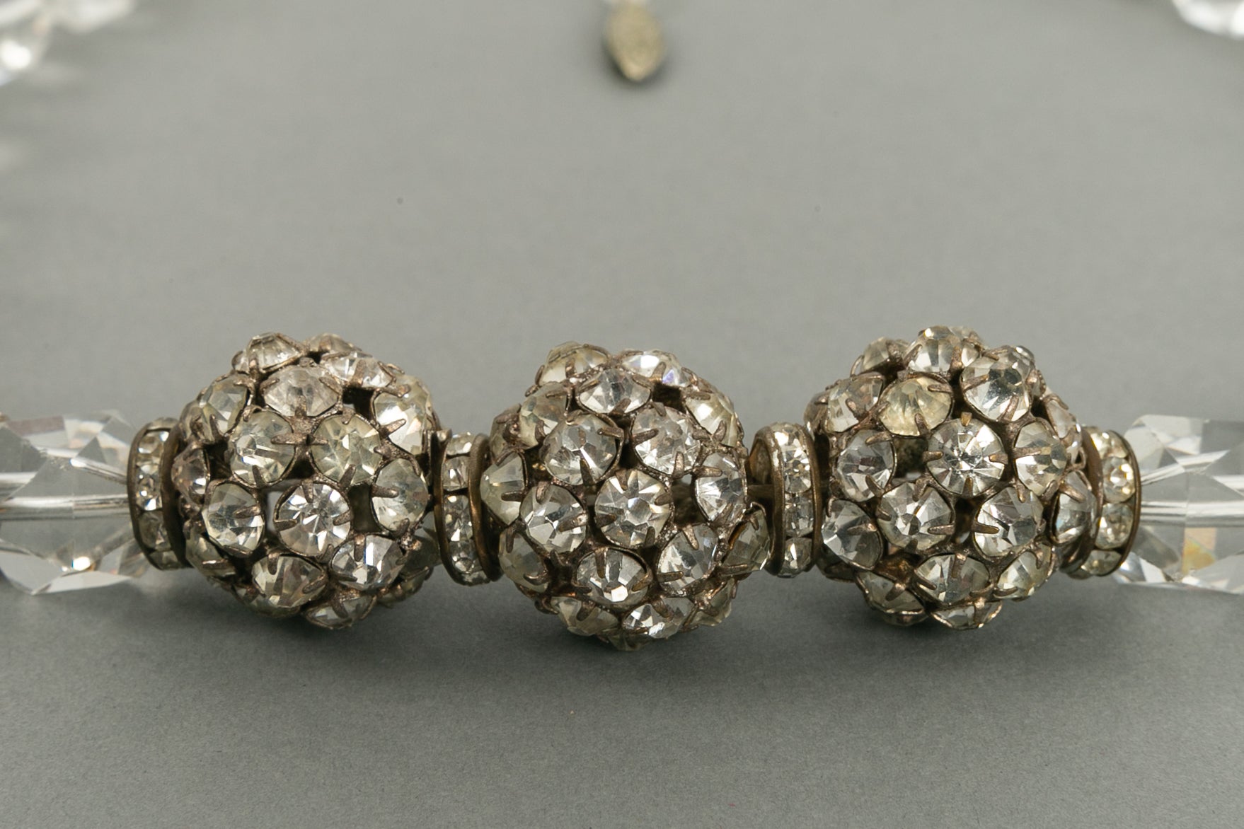 Collier de boules strassÃƒÆ’Ã‚Â©es ancien
