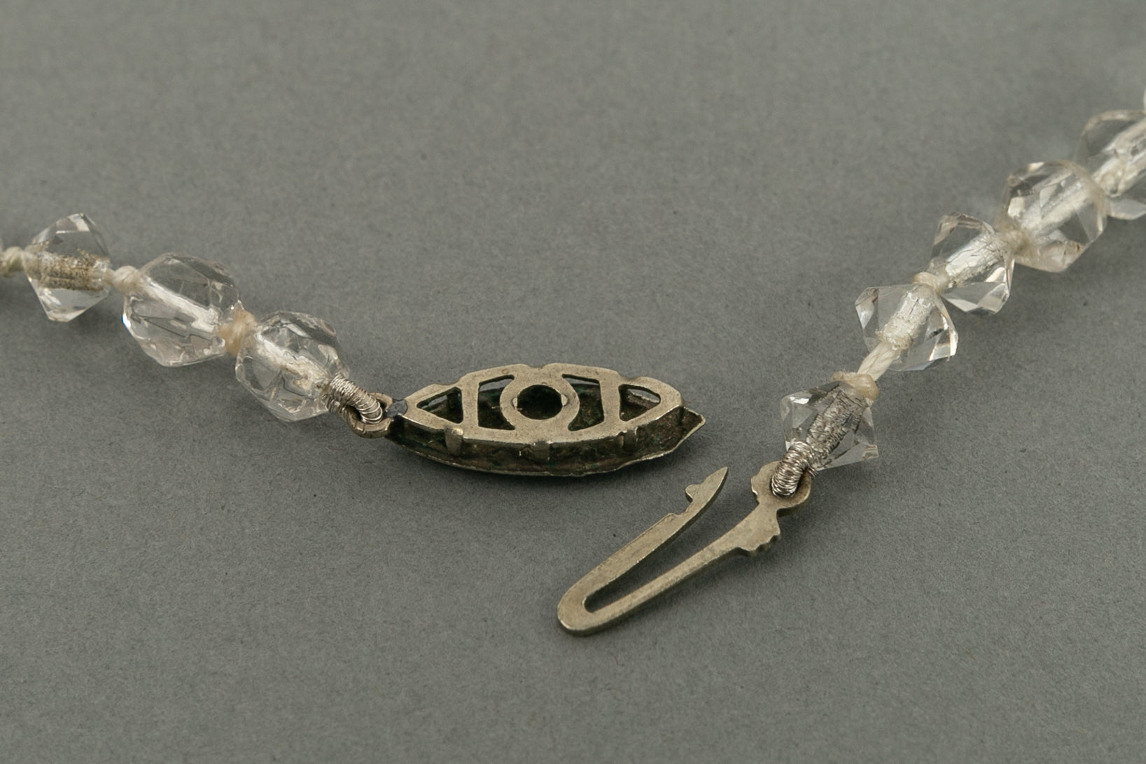 Collier de boules strassÃƒÆ’Ã‚Â©es ancien