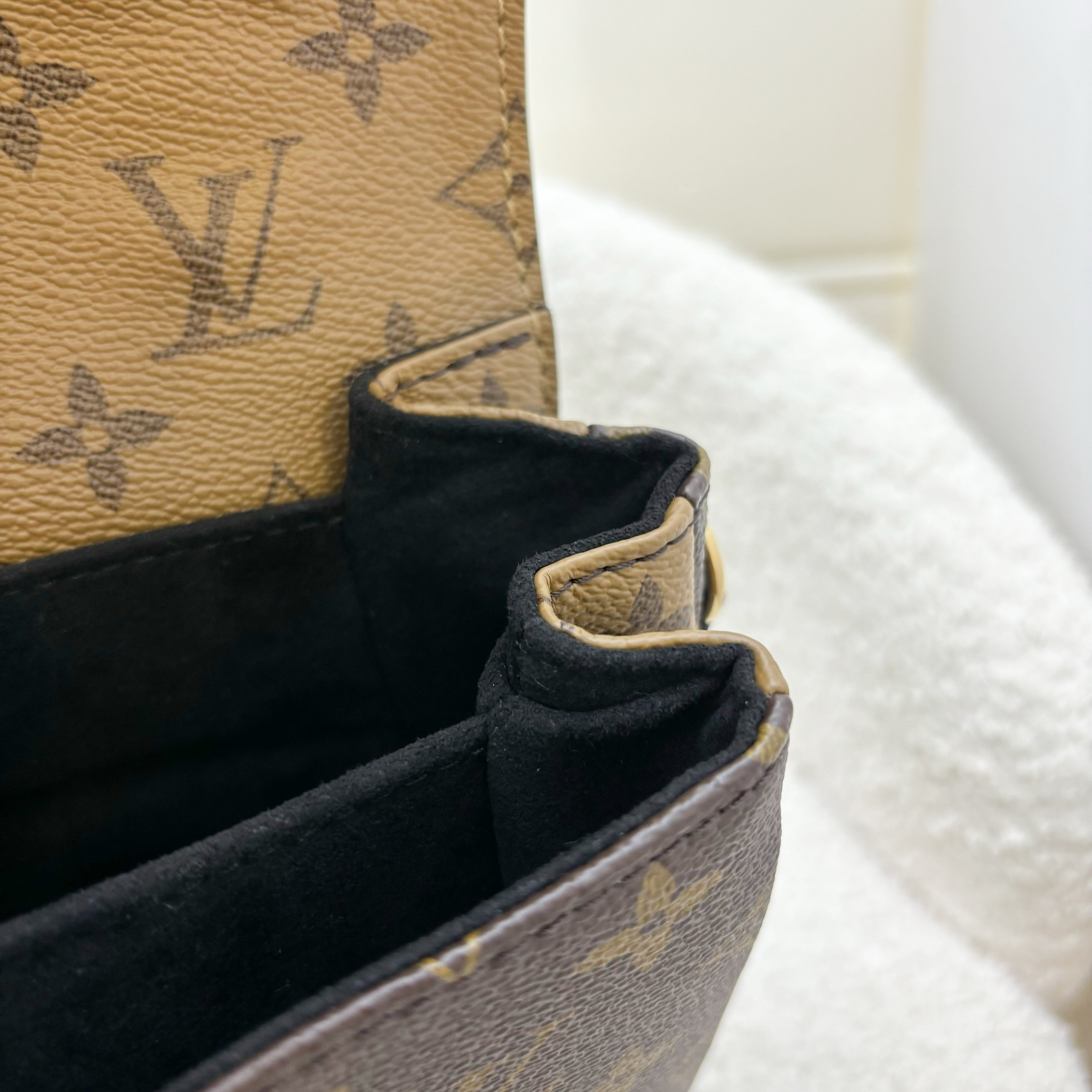 LV Pochette Metis in Reverse Monogram Canvas, Black Leather and GHW