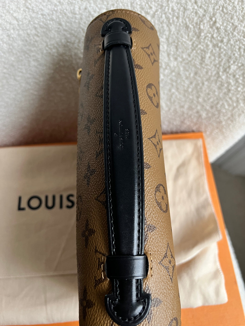 Louis Vuitton Pochette Metis Reverse Monogram (RRP £2,000)