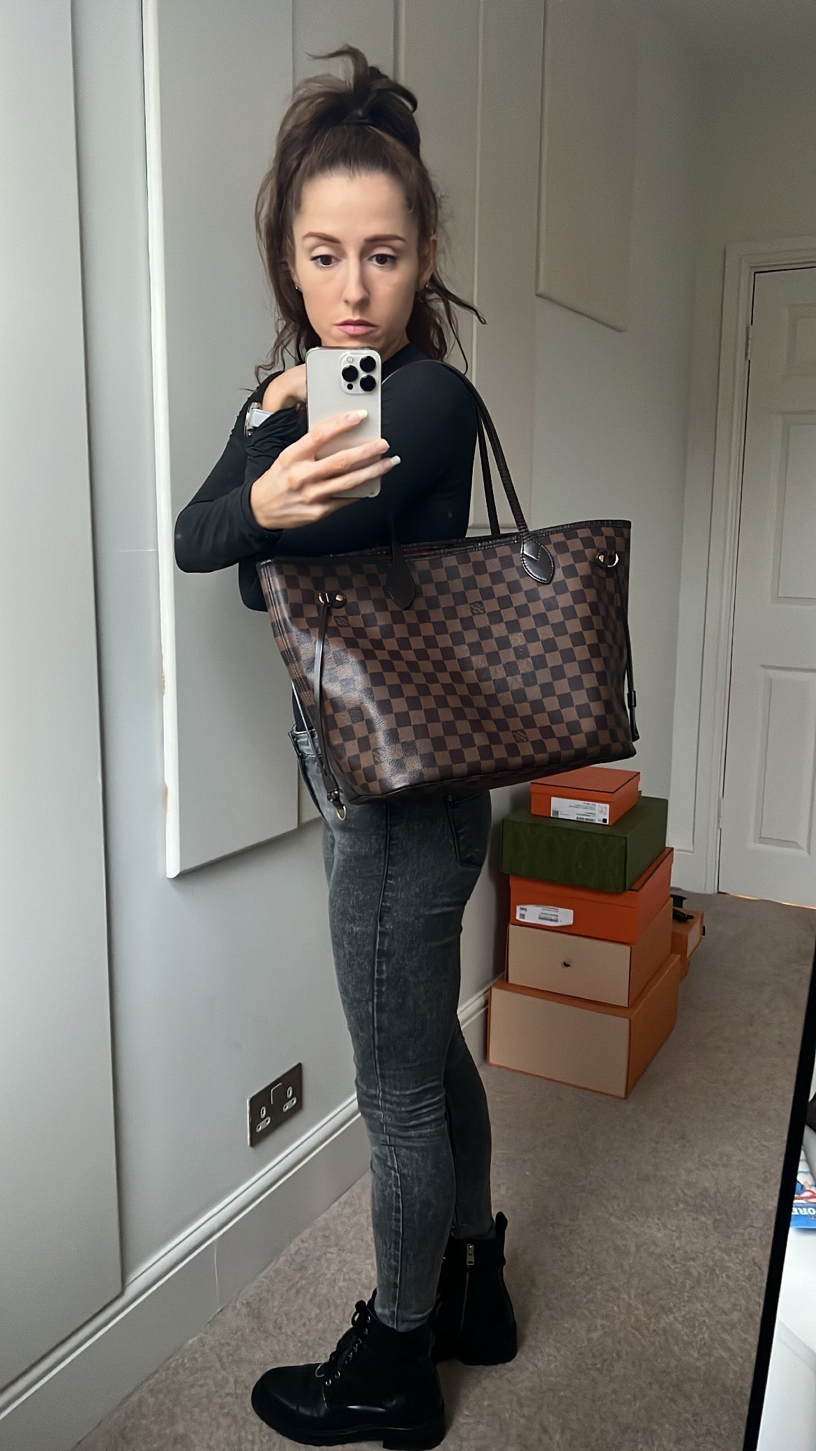 Louis Vuitton Neverfull MM Damier Ebene Cherry Interior (RRP £1,410)