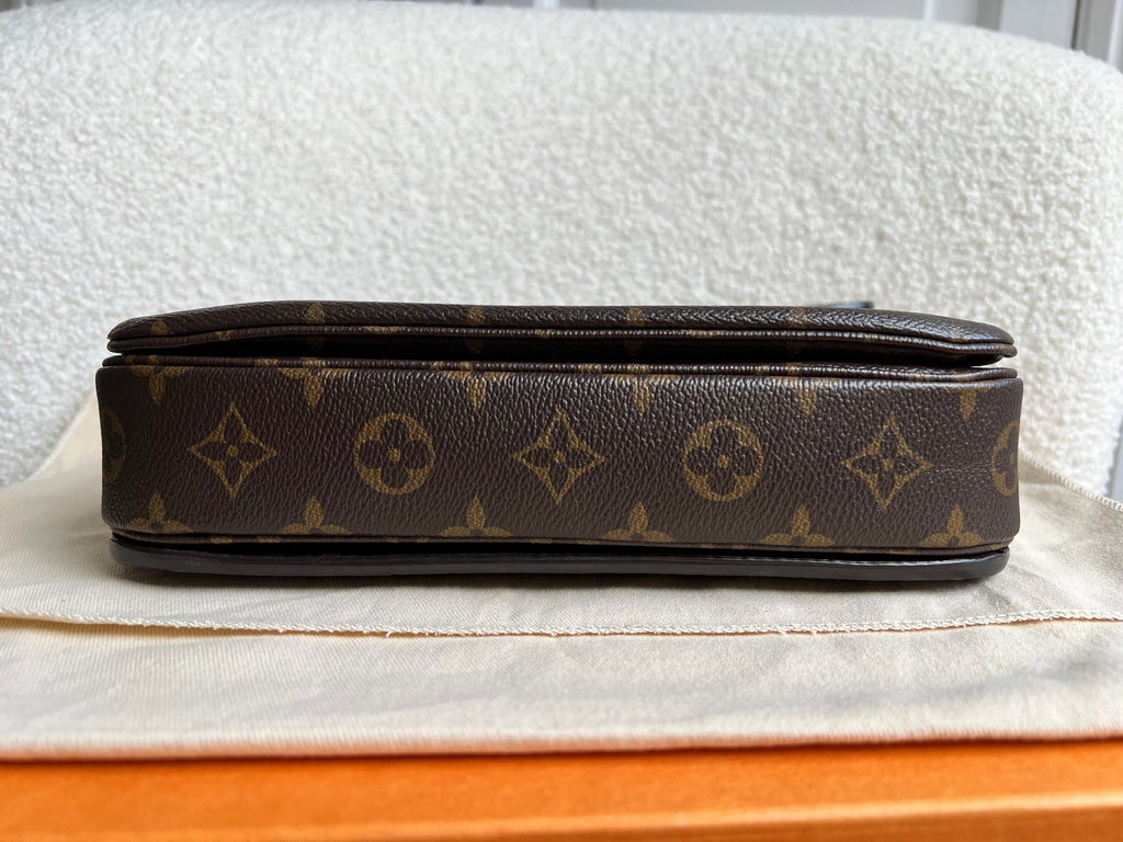 Louis Vuitton Pochette Metis Monogram (RRP £1,970)