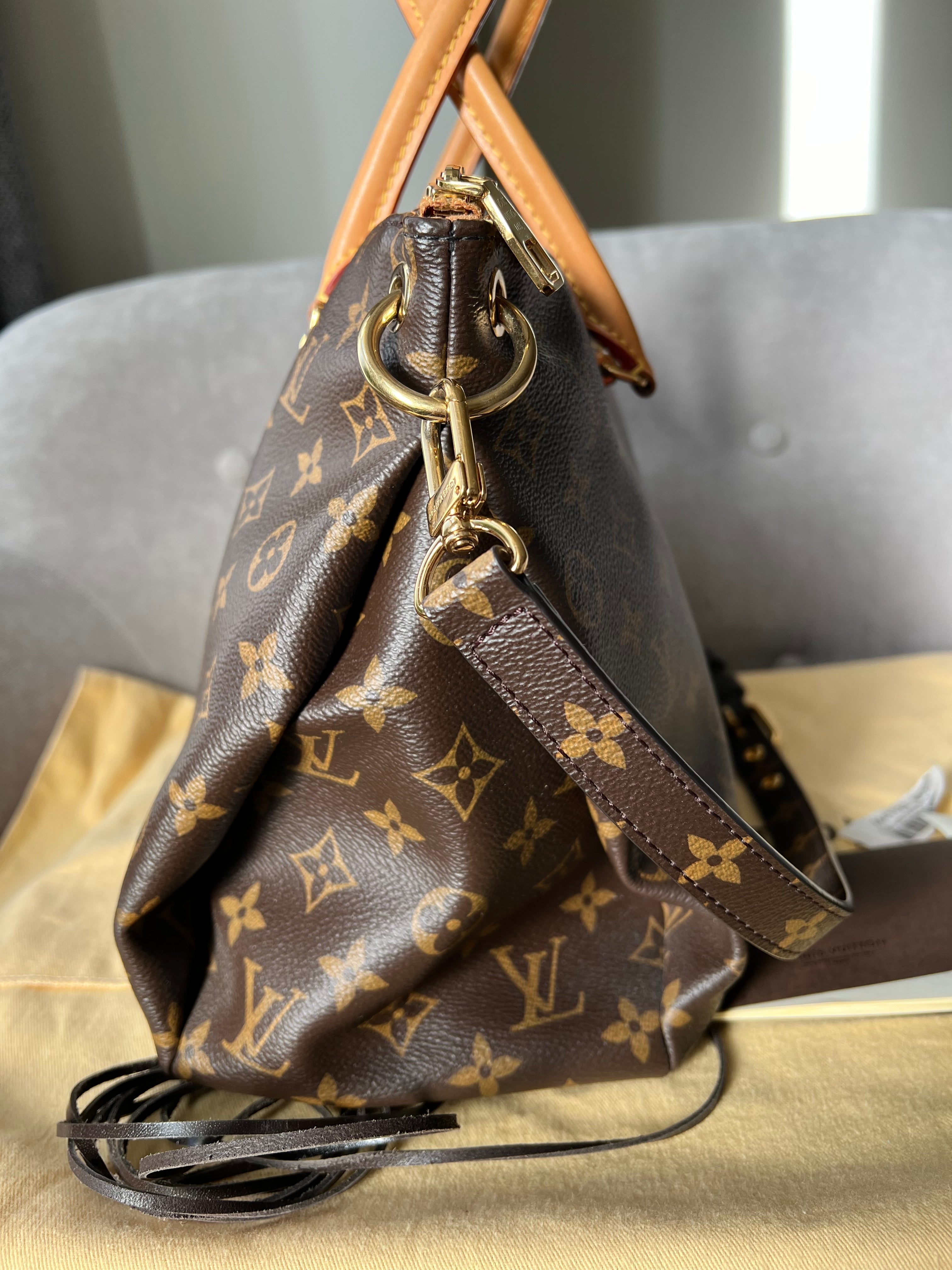 Louis Vuitton Pallas Tote in Monogram (RRP £1960)